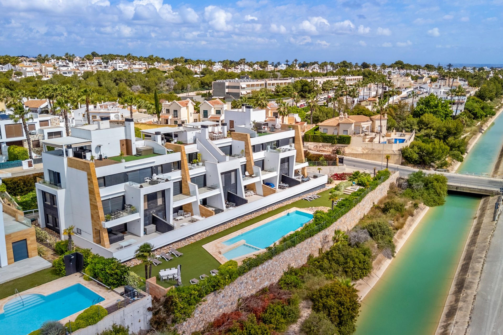Revente - Apartments -
Villamartin - Costa Blanca