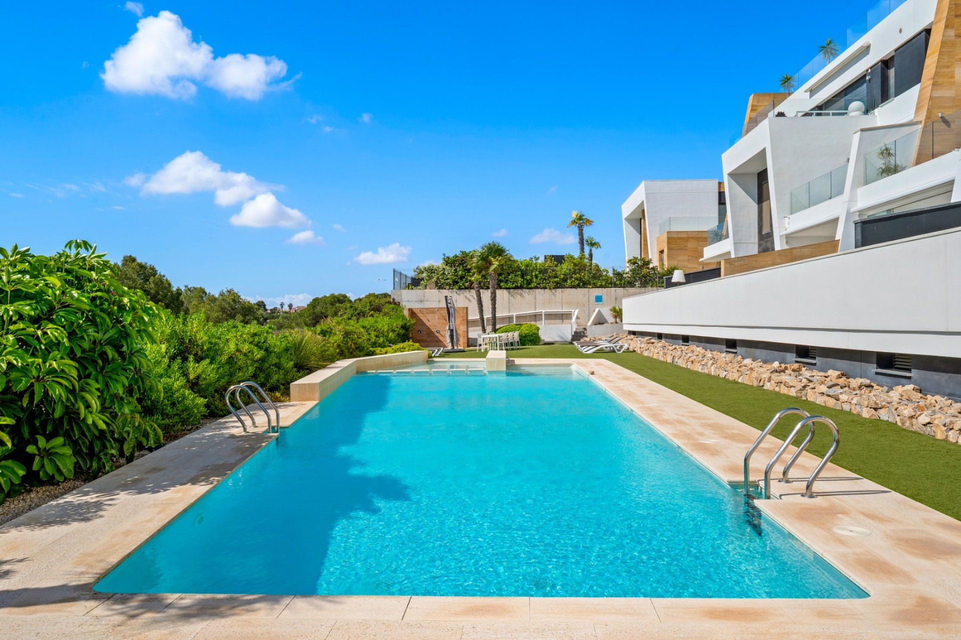 Revente - Apartments -
Villamartin - Costa Blanca