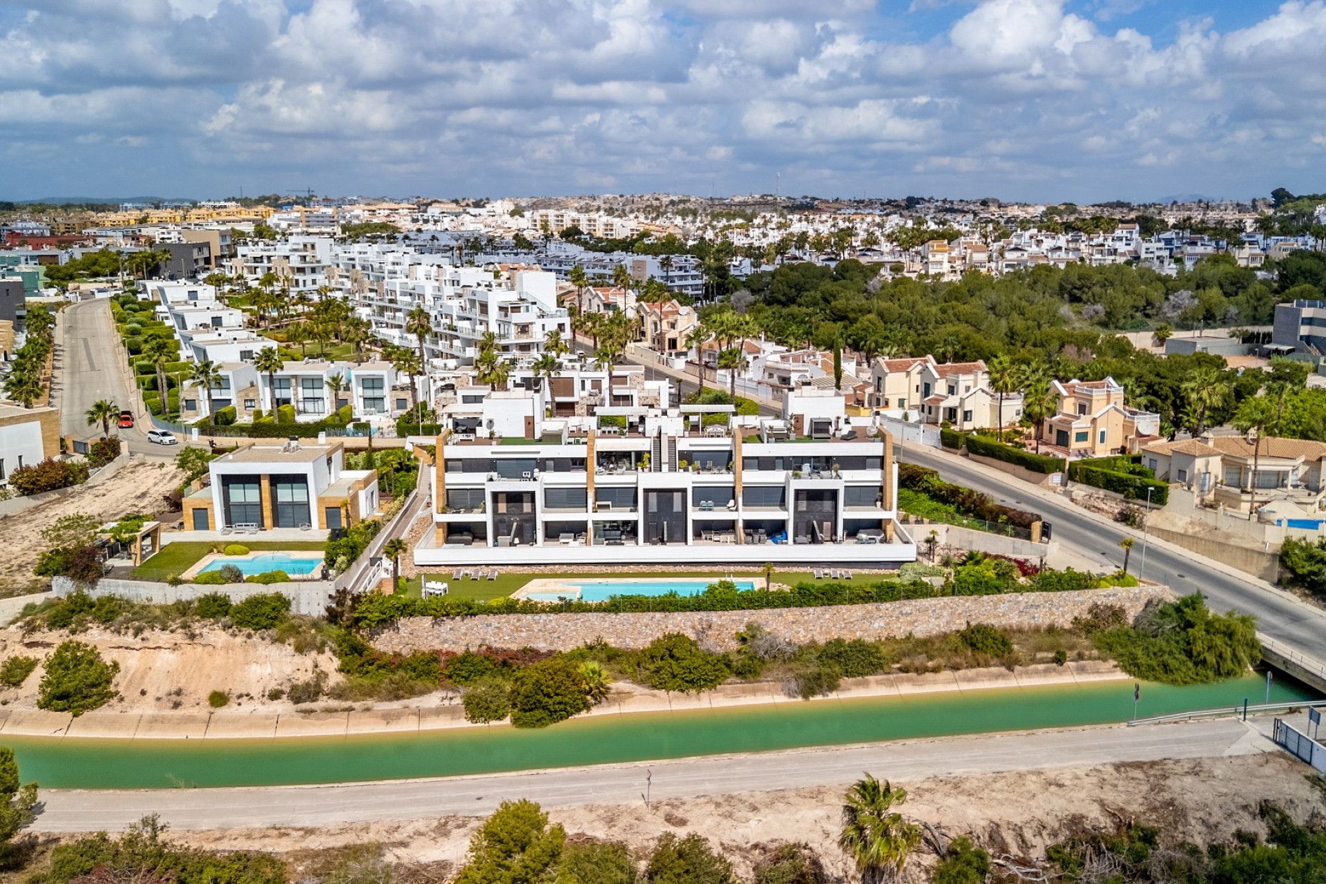 Revente - Apartments -
Villamartin - Costa Blanca