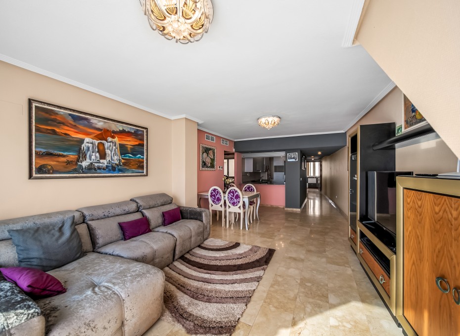 Revente - Atico -
Torrevieja - Centro