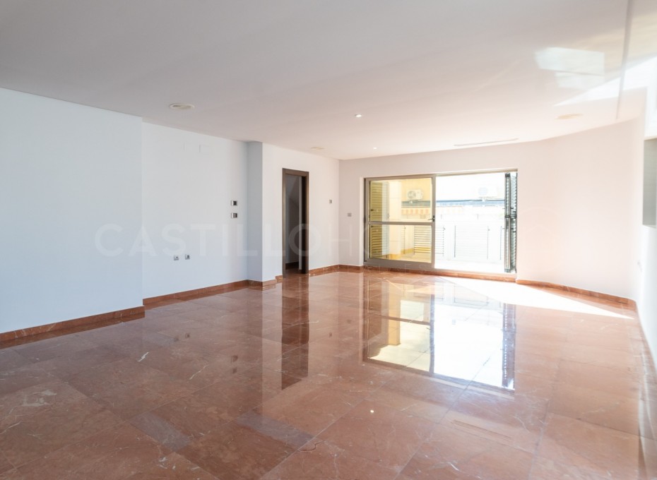 Revente - Attique -
Torrevieja - Centro