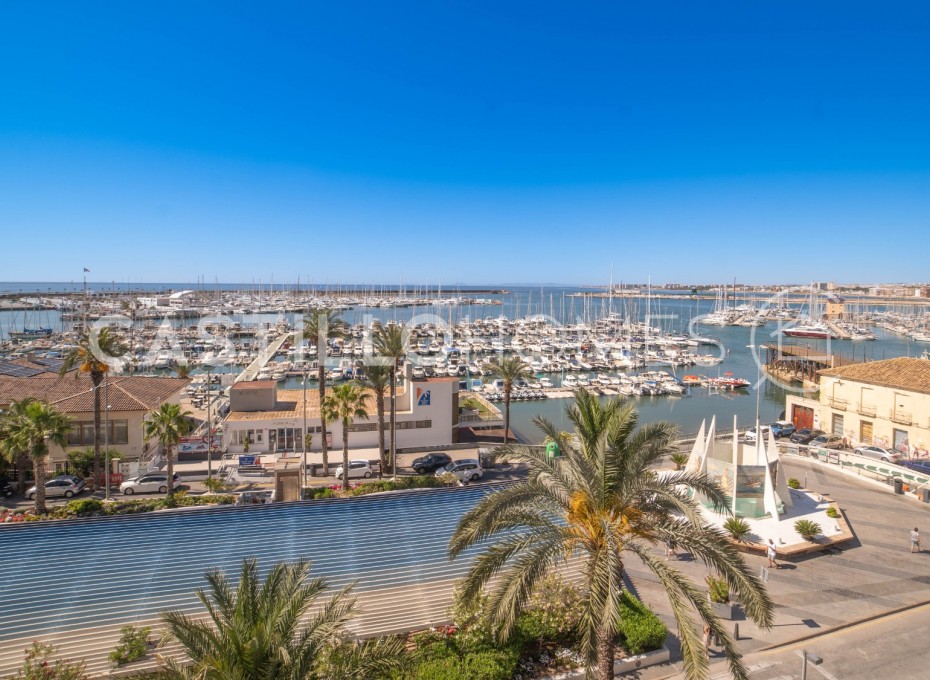 Revente - Attique -
Torrevieja - Centro