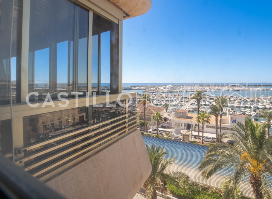 Revente - Attique -
Torrevieja - Centro