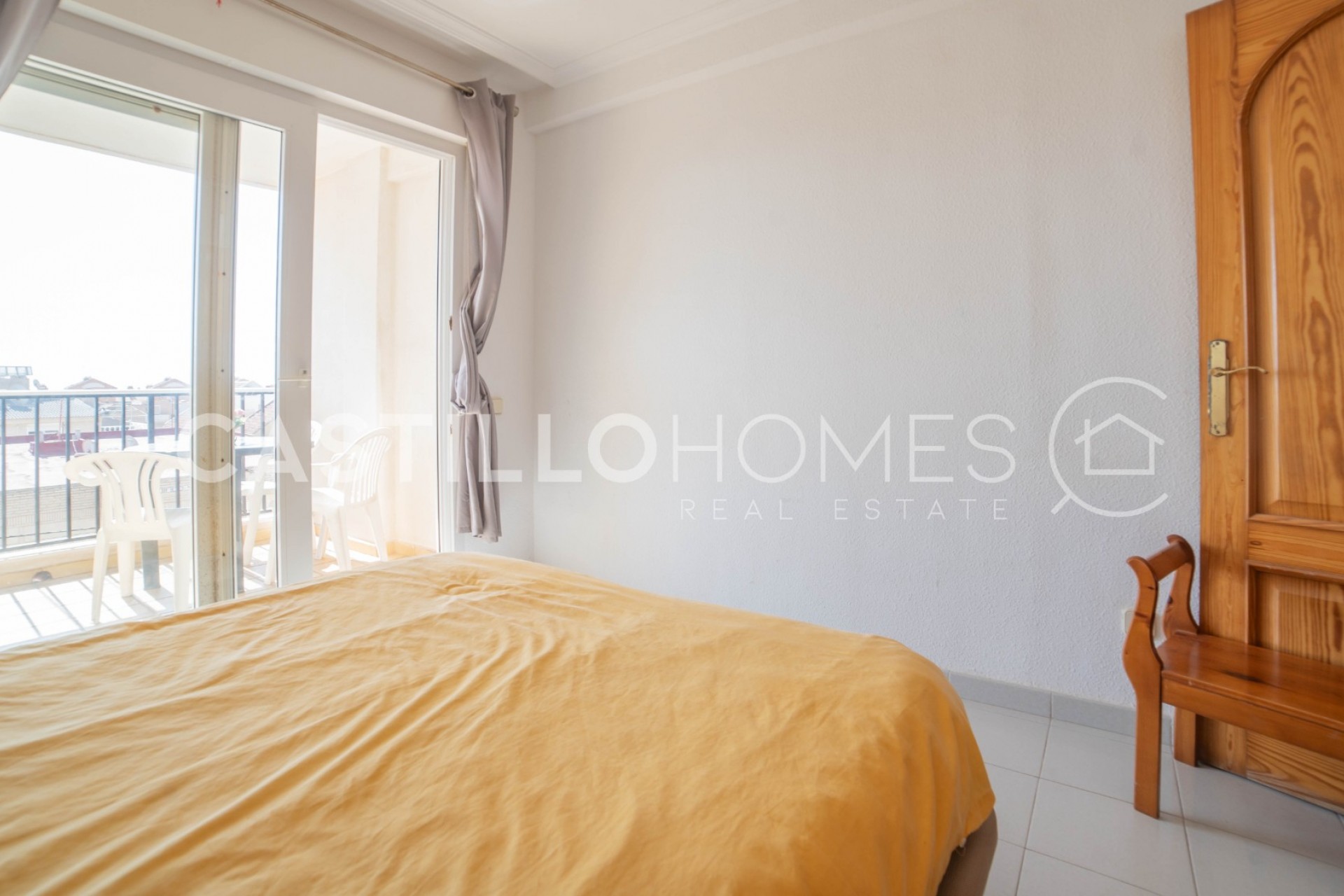 Revente - Attique -
Torrevieja - La Mata