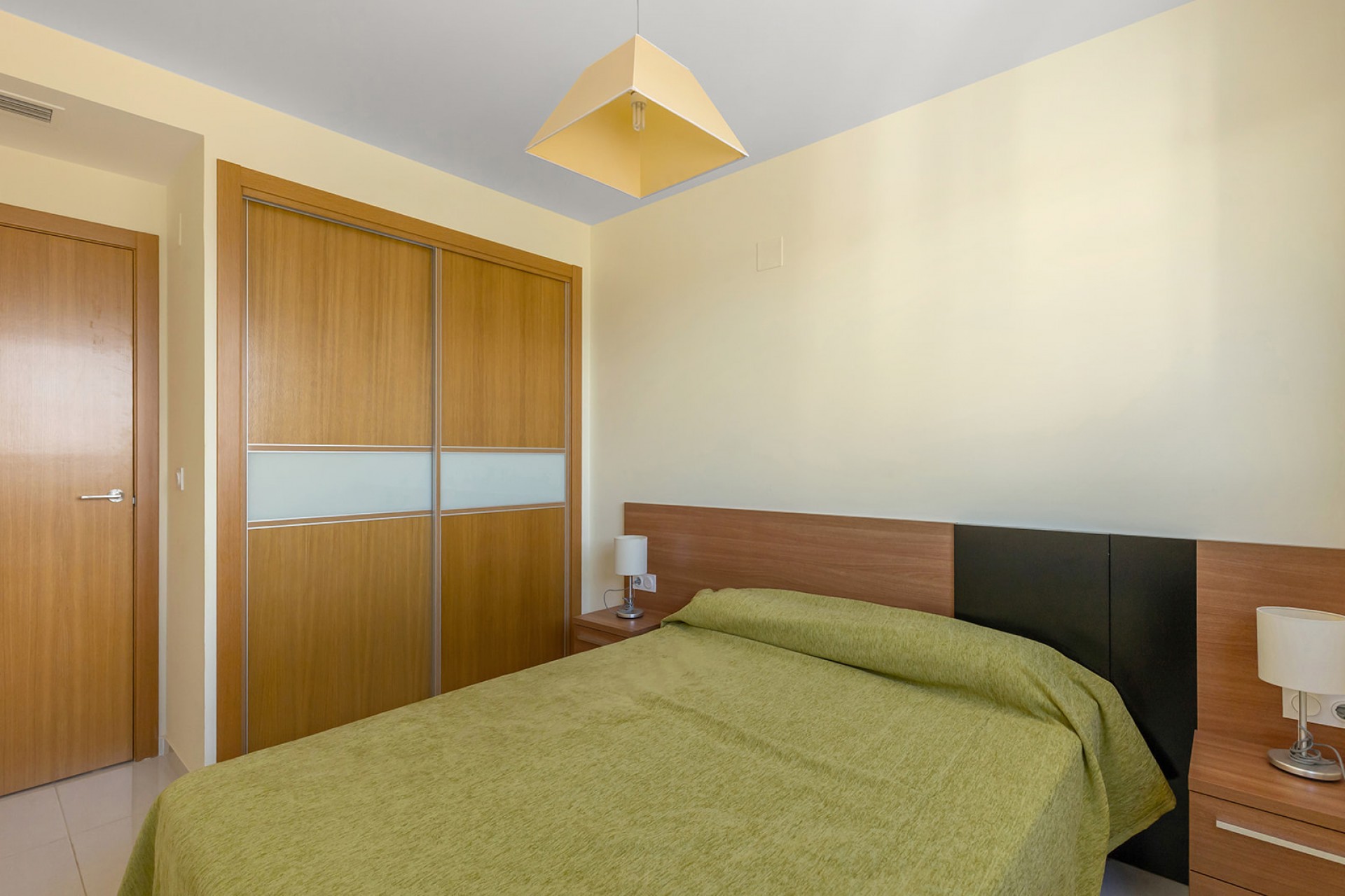 Revente - Attique -
Torrevieja - Punta prima
