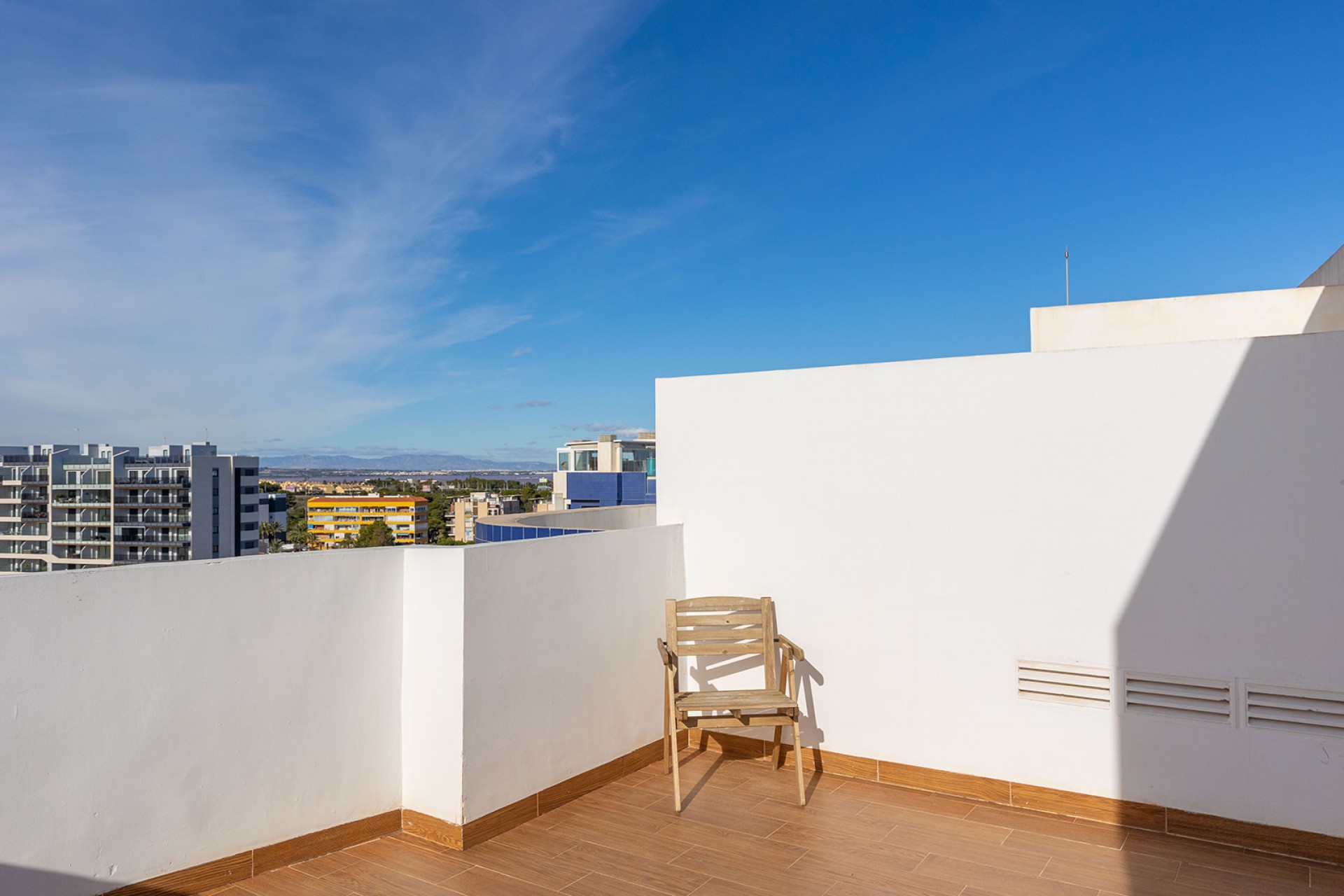 Revente - Attique -
Torrevieja - Punta prima