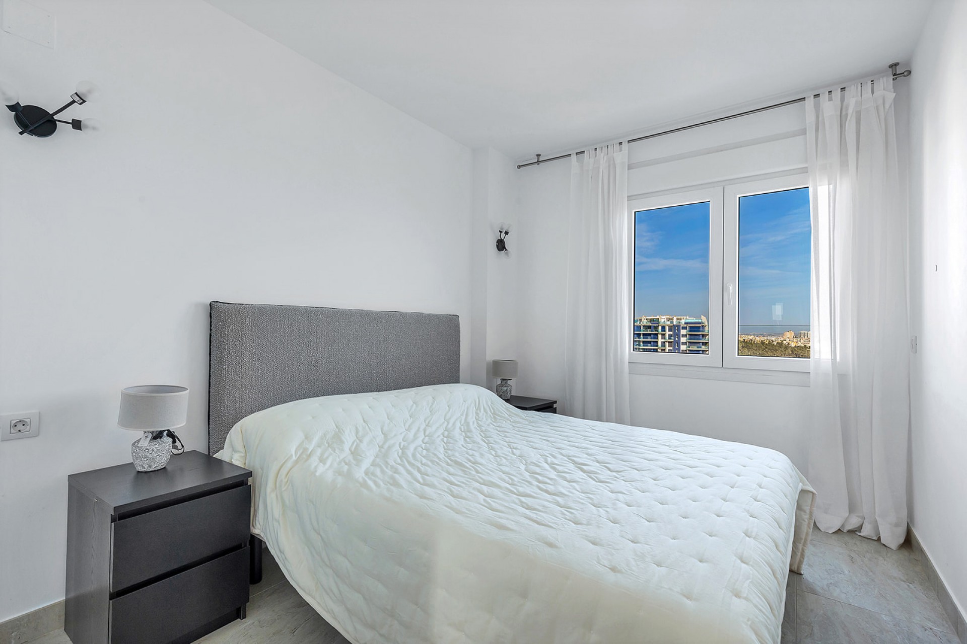 Revente - Attique -
Torrevieja - Punta prima