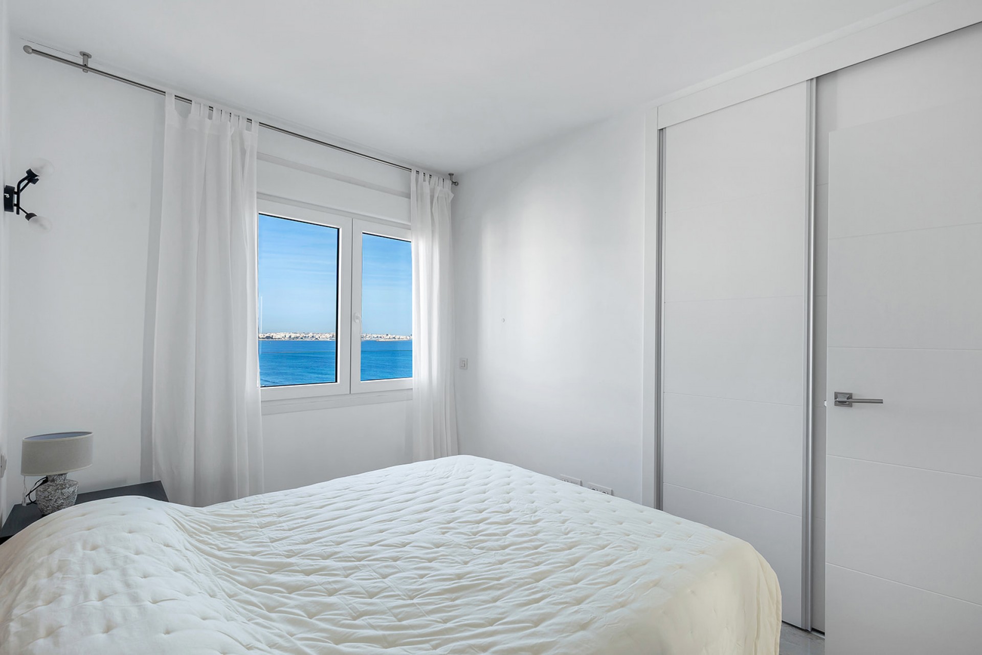 Revente - Attique -
Torrevieja - Punta prima