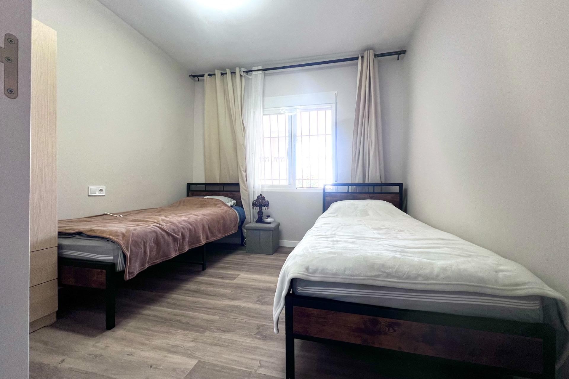 Revente - Bungalow -
Orihuela Costa - La Regia