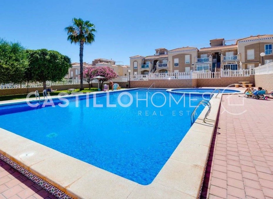 Revente - Bungalow -
Torrevieja - Altos de la Bahía