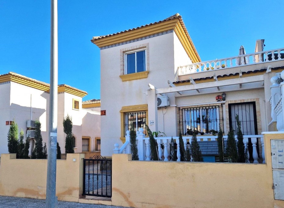 Revente - Casa de Pueblo -
Orihuela Costa - PAU 8
