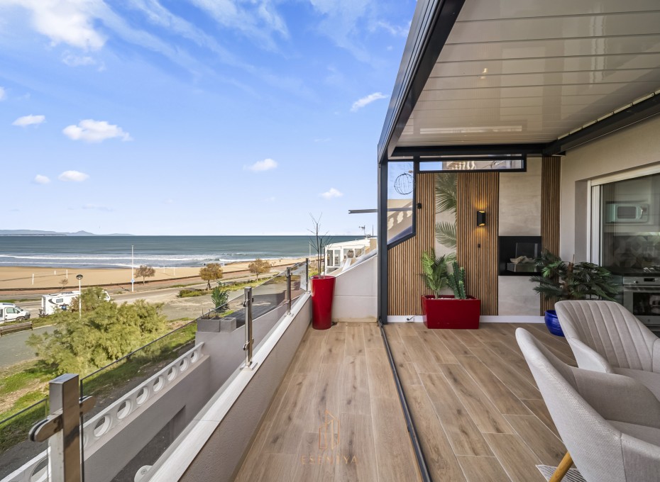 Revente - Casa de Pueblo -
Torrevieja - Cabo Cervera