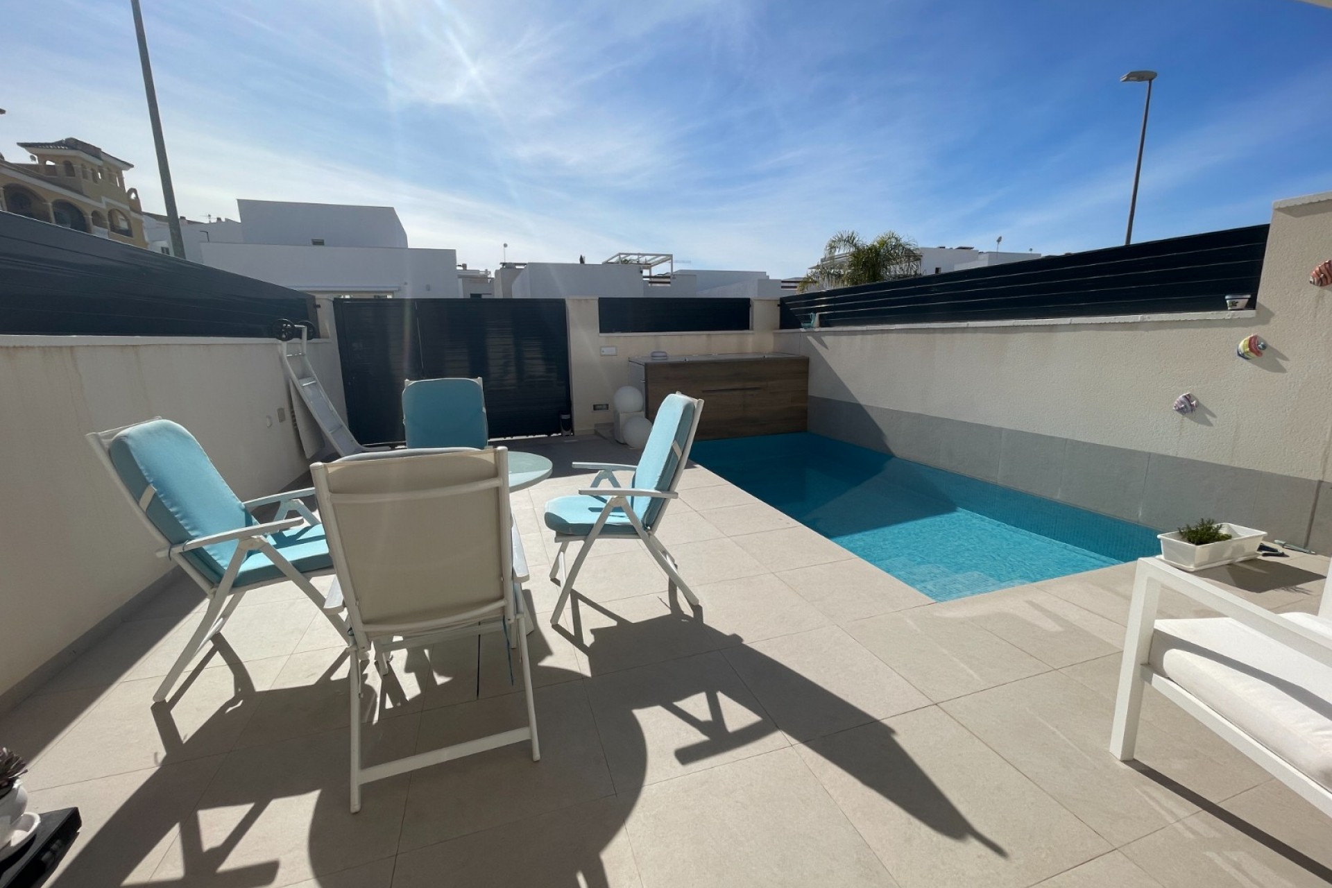 Revente - Chalet Adosados -
Benijofar - Centro