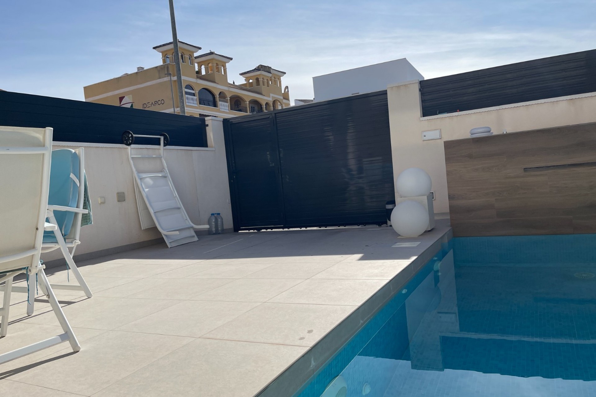 Revente - Chalet Adosados -
Benijofar - Centro