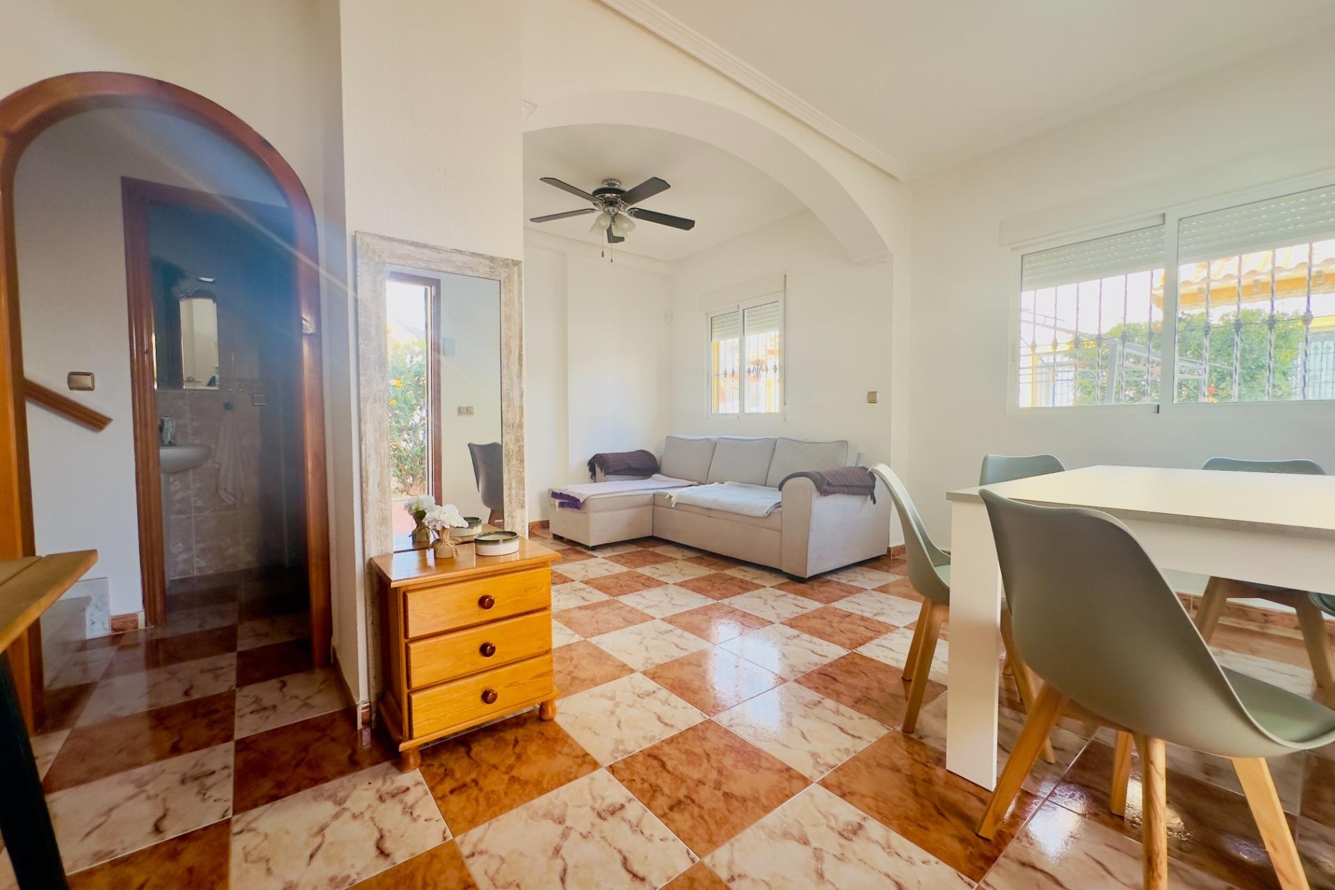 Revente - Chalet -
Orihuela Costa - Cabo Roig