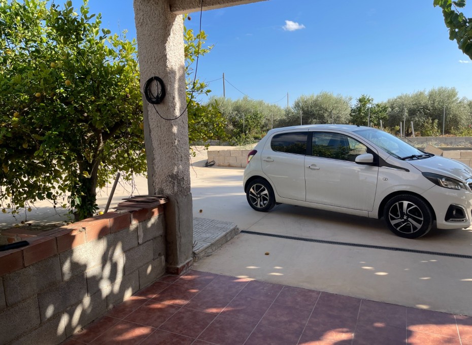 Revente - Chalet / Villa -
Crevillent - Crevillente