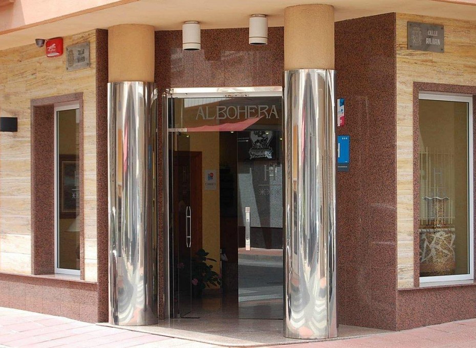 Revente - Commercial -
Santiago de la Ribera - Centro