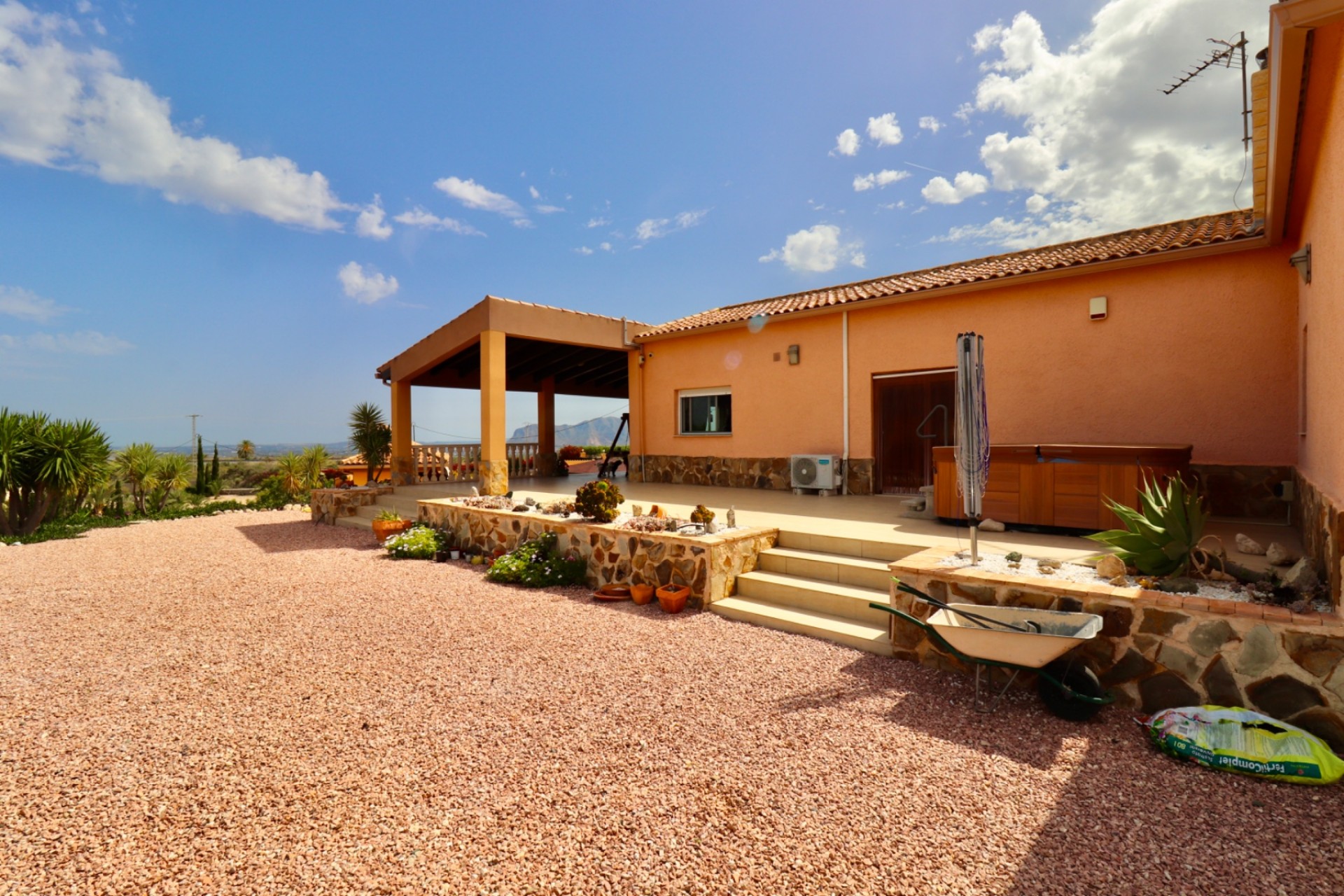 Revente - Country House -
Albatera