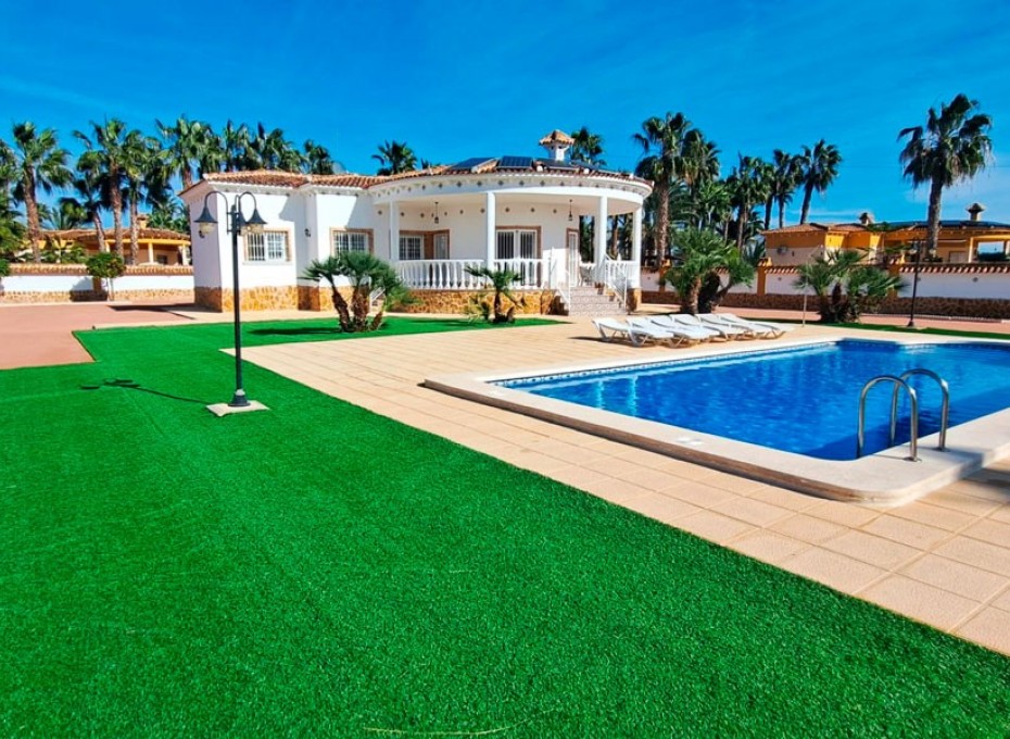 Revente - Country House -
Catral