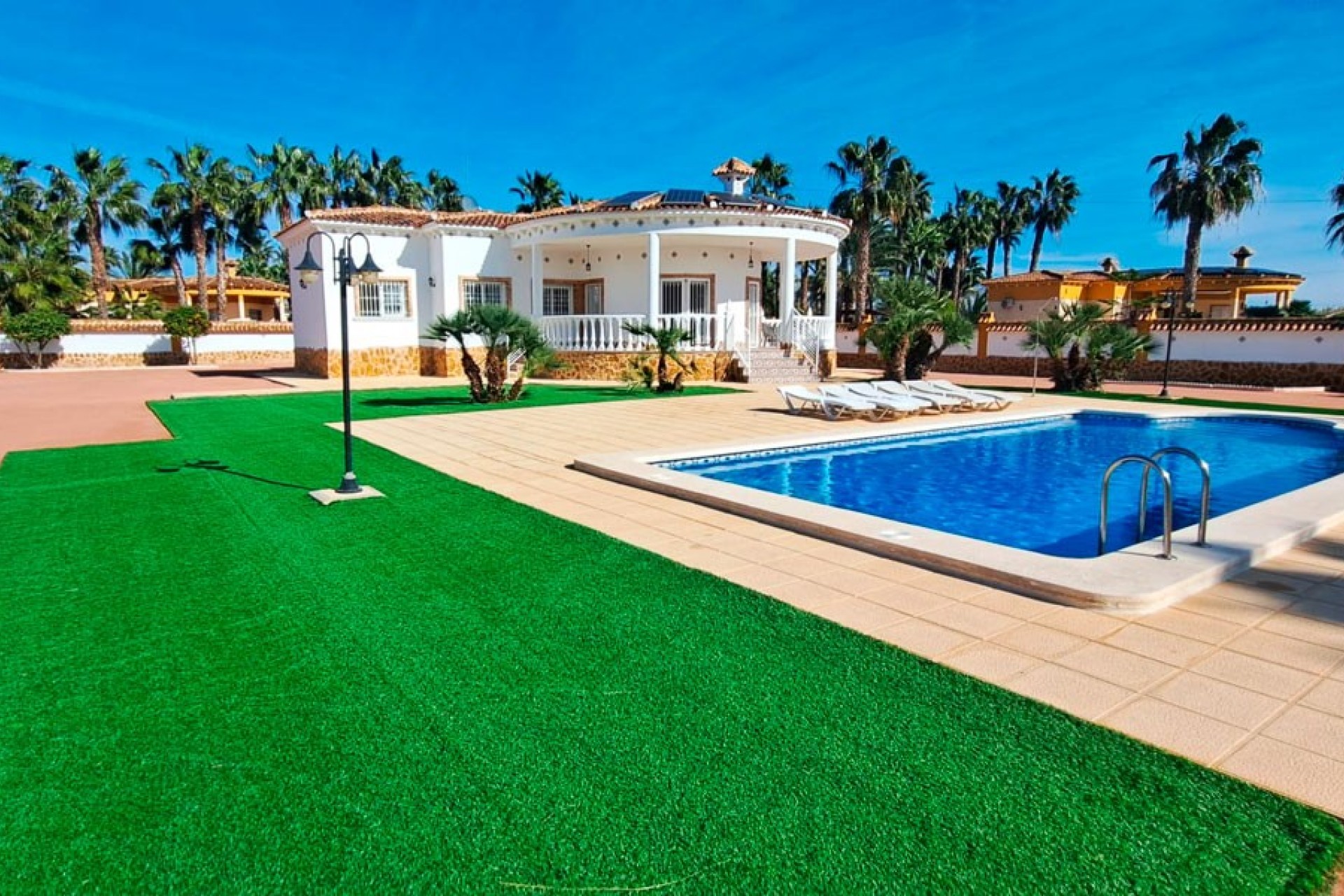 Revente - Country House -
Catral