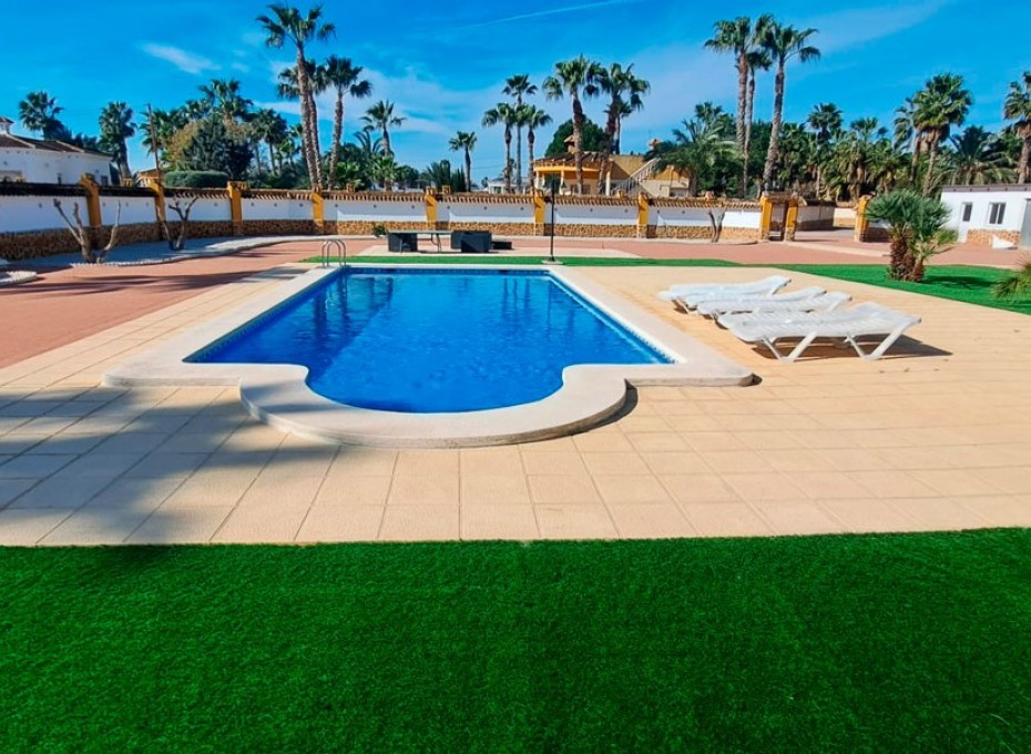 Revente - Country House -
Catral