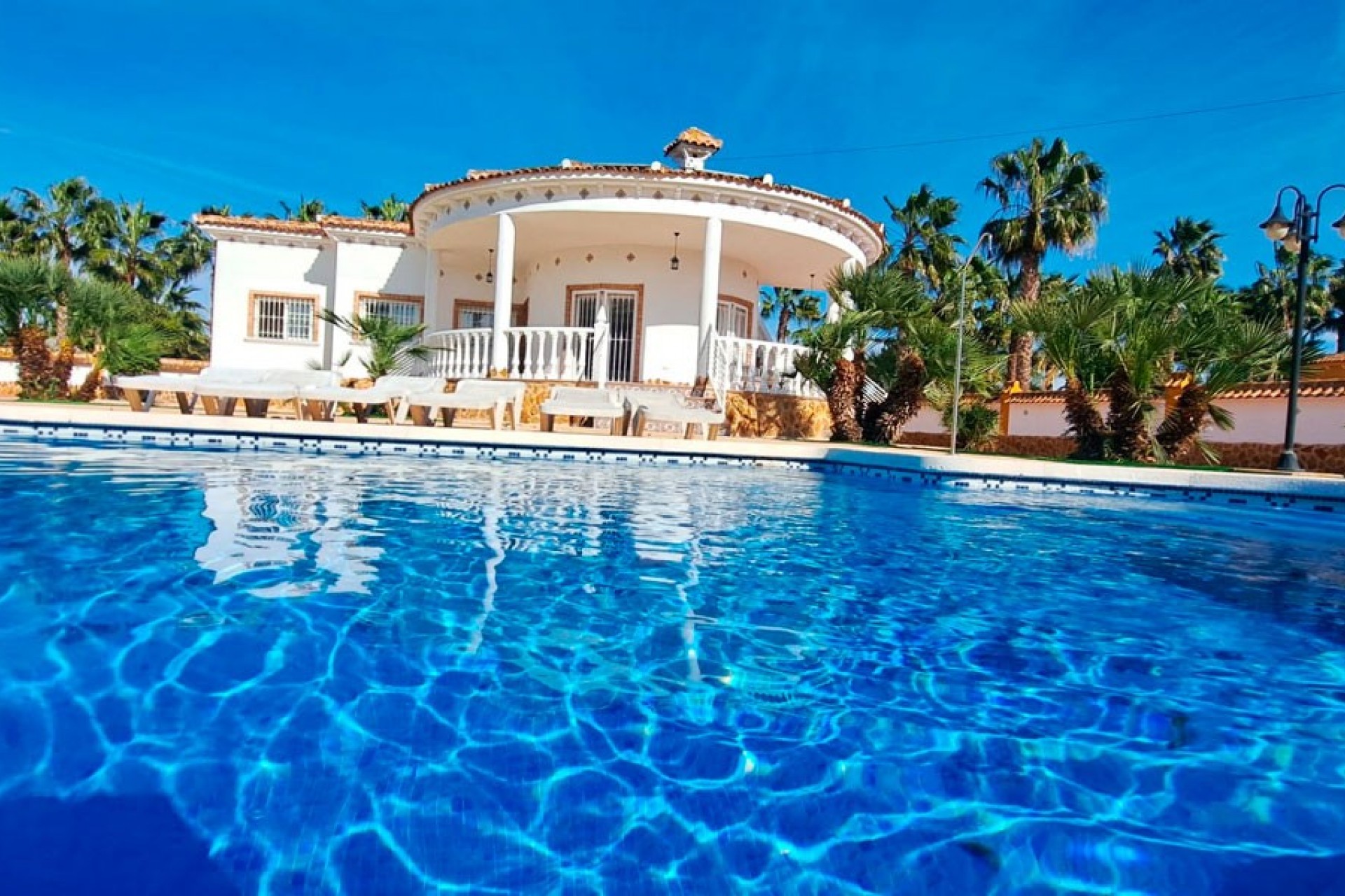 Revente - Country House -
Catral