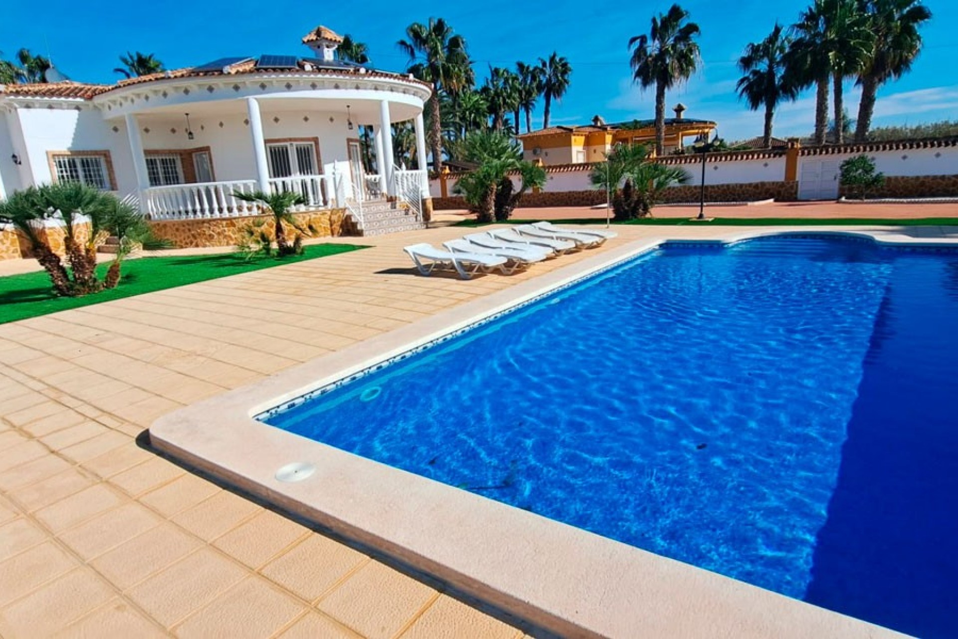 Revente - Country House -
Catral