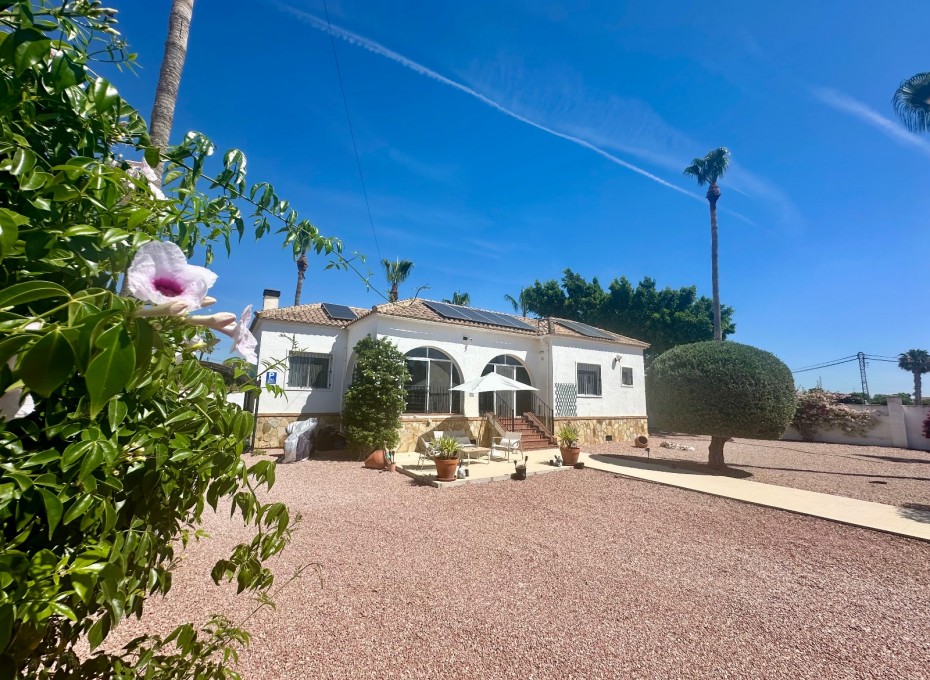 Revente - Country House -
Catral