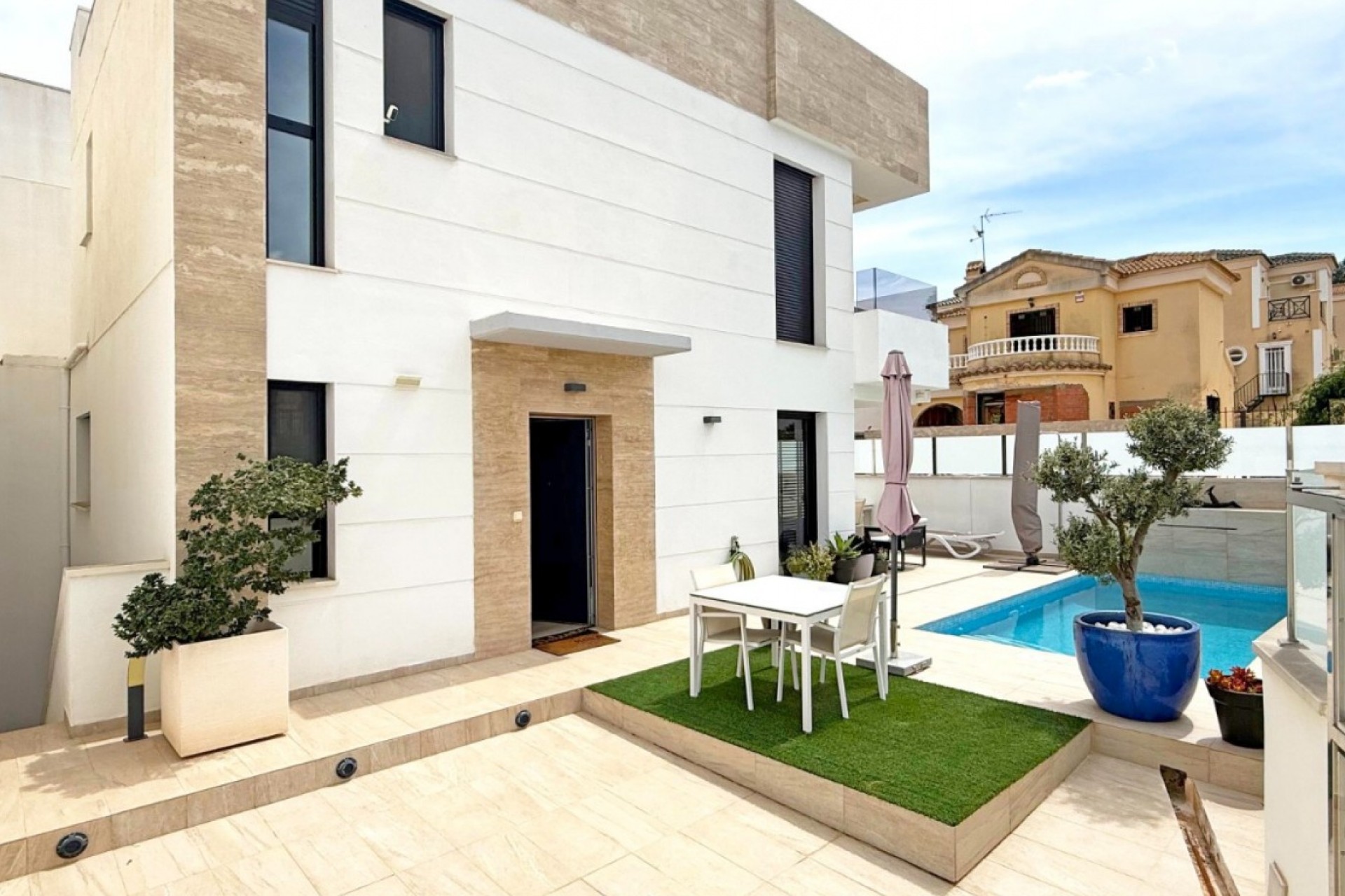 Revente - Detached Villa -
Orihuela Costa - Villamartín
