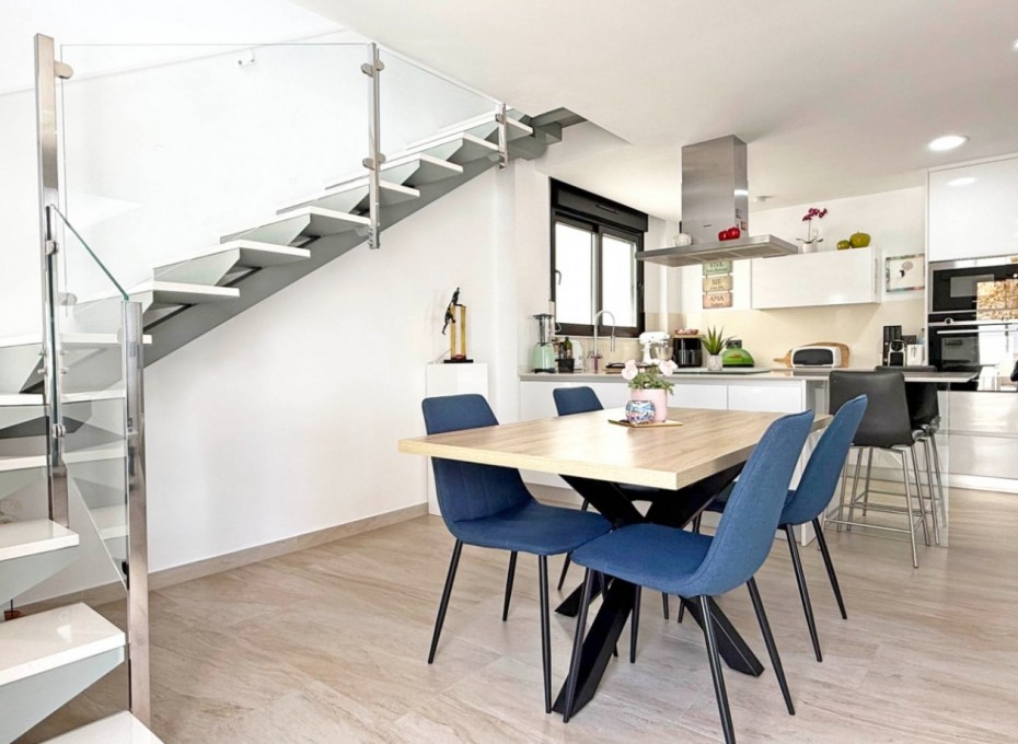 Revente - Detached Villa -
Orihuela Costa - Villamartín