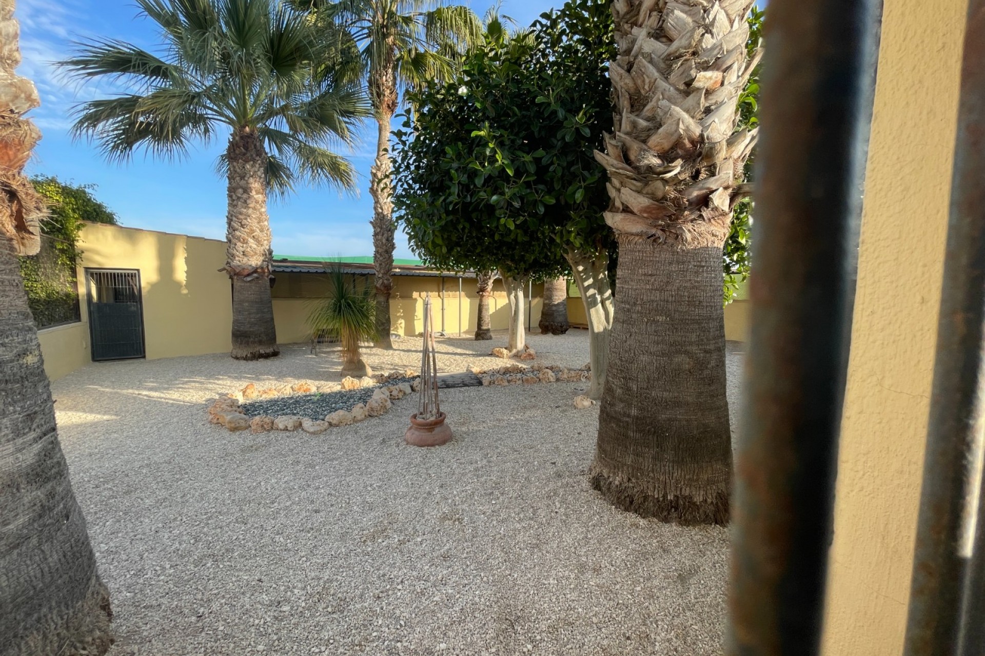 Revente - Finca / Country Property -
Elche - Las Bayas