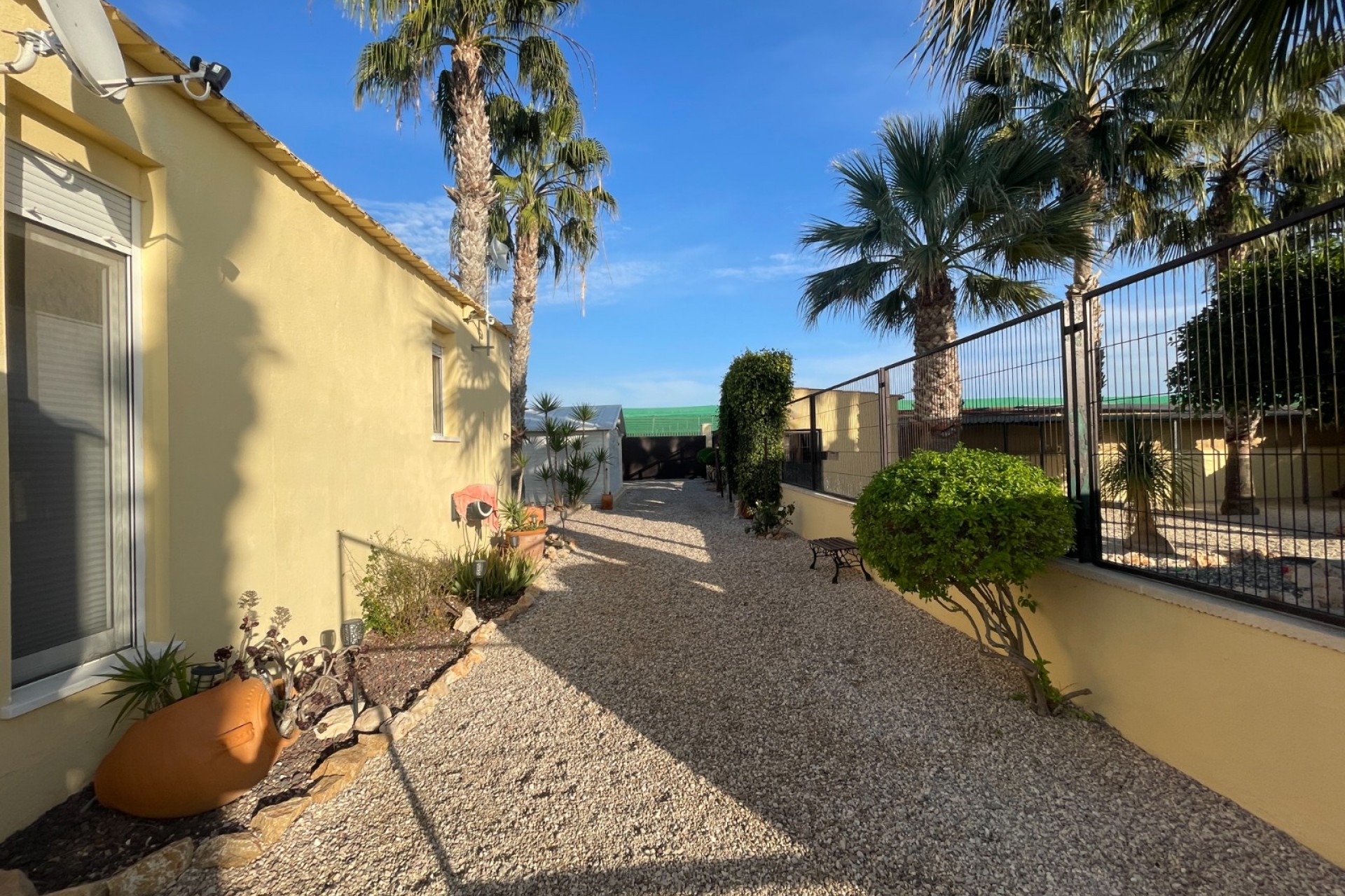 Revente - Finca / Country Property -
Elche - Las Bayas