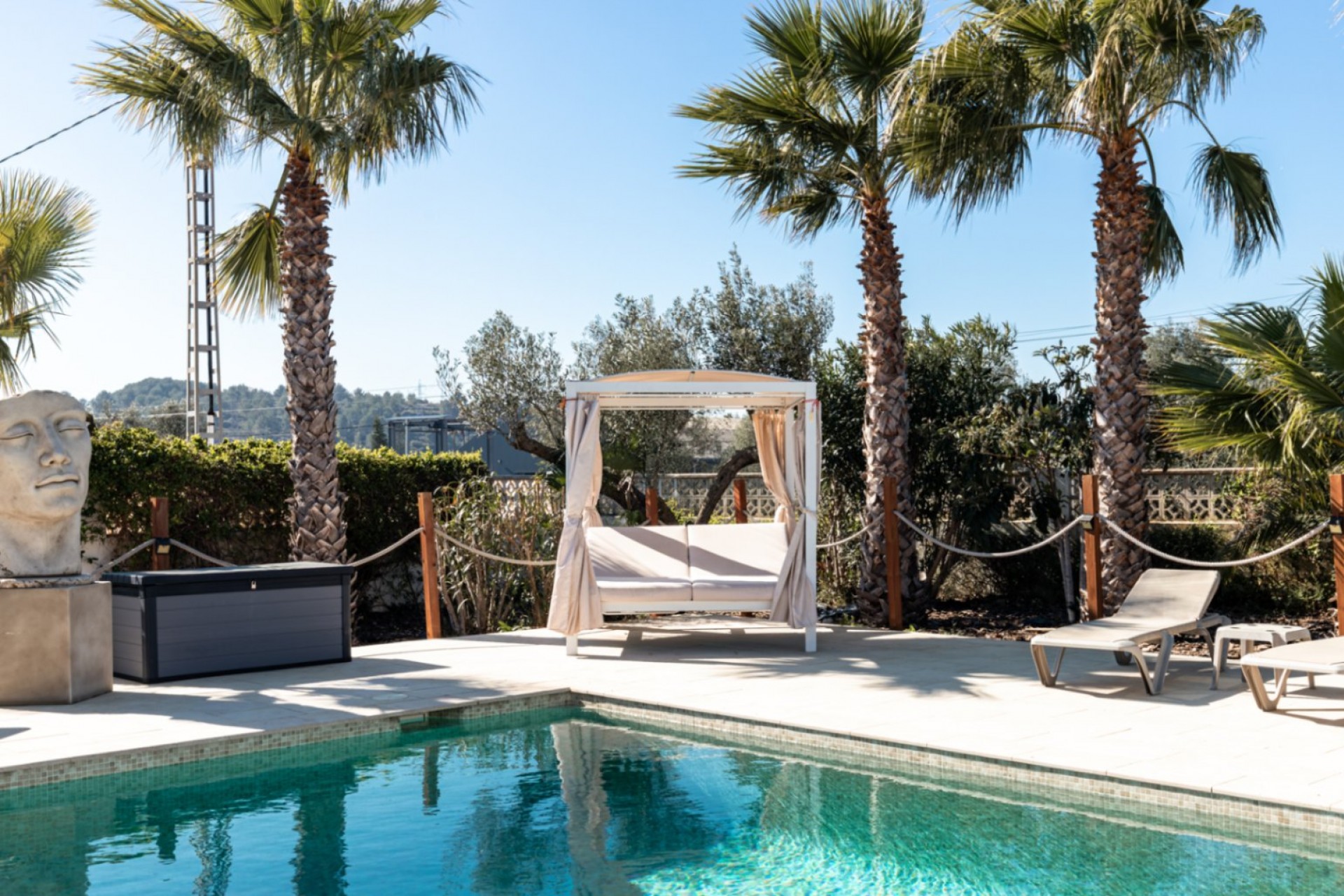 Revente - Finca -
Teulada - Canor