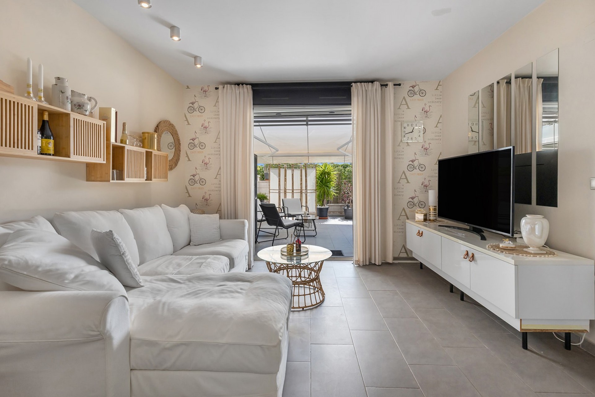 Revente - Ground floor apartment -
La Mata - Playa