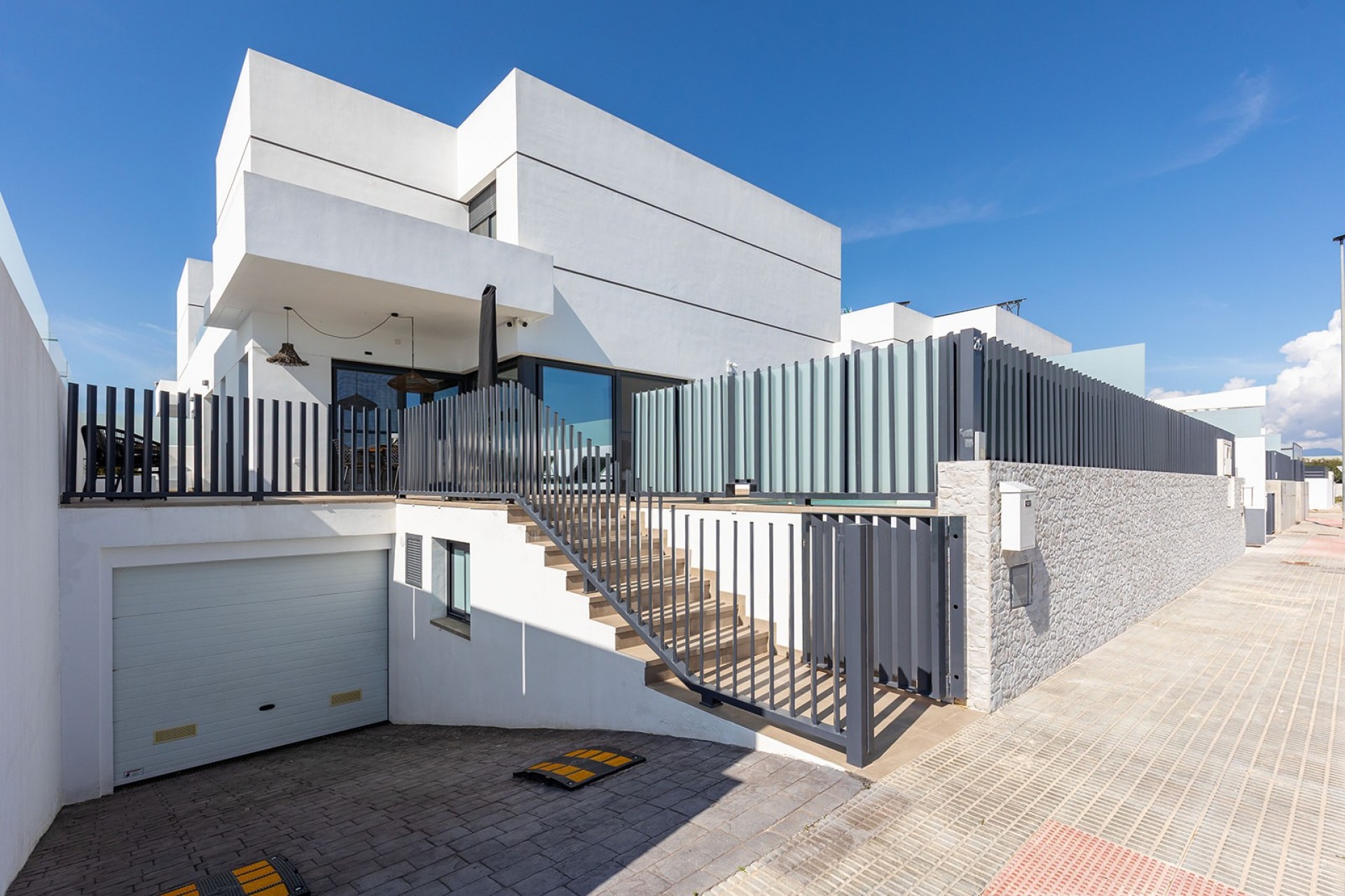 Revente - House -
Dolores