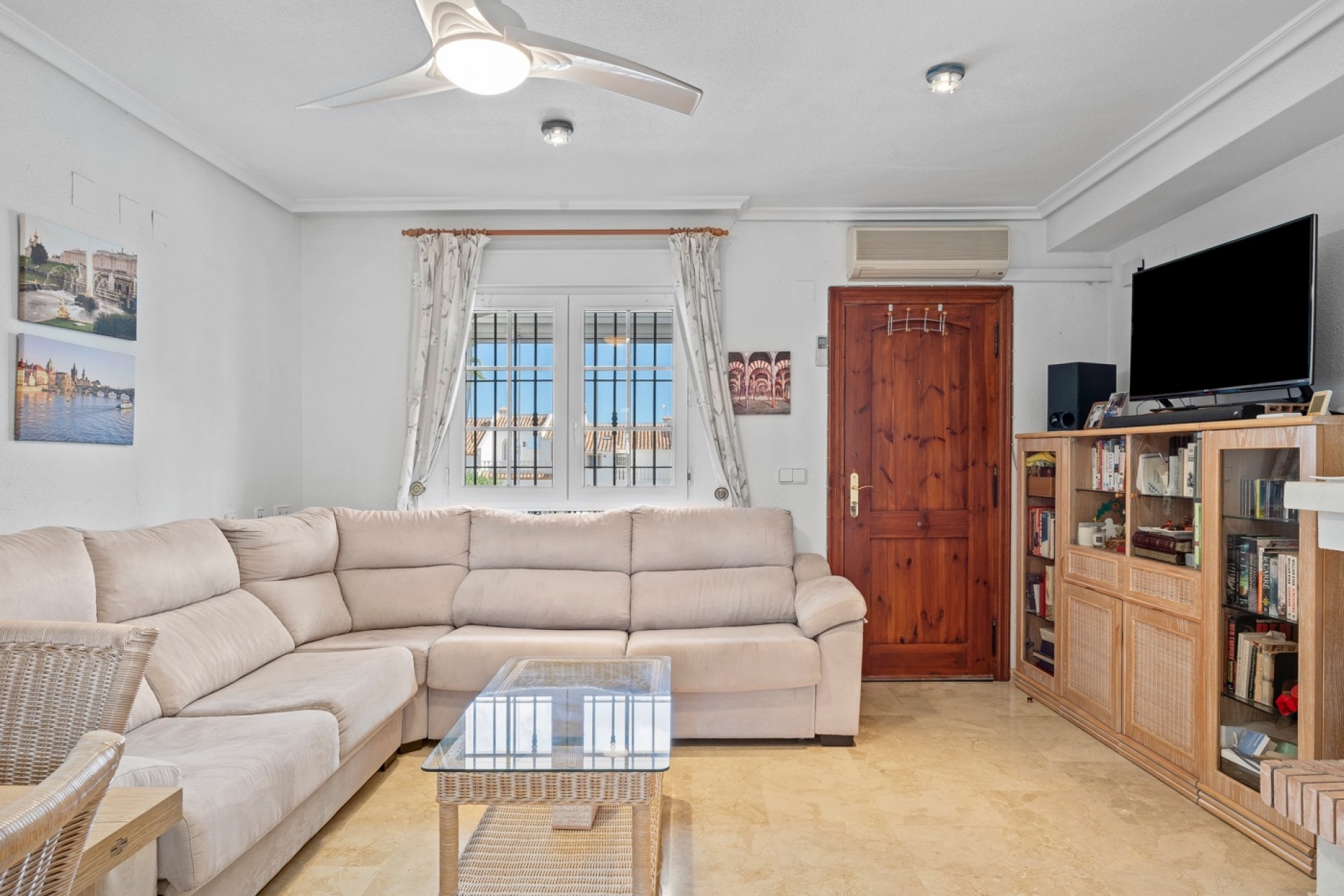 Revente - House -
Orihuela Costa* - Los Dolses