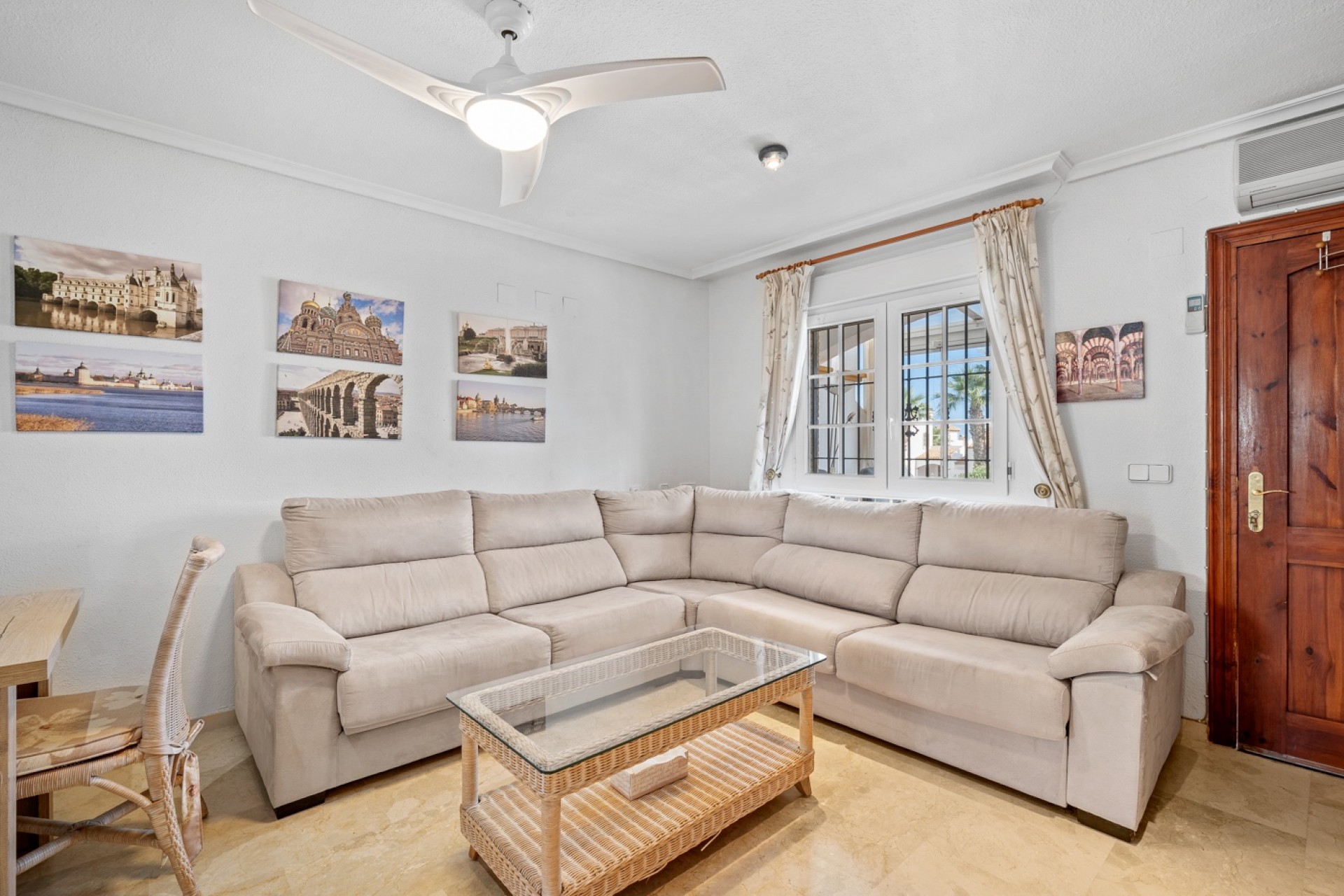 Revente - House -
Orihuela Costa* - Los Dolses