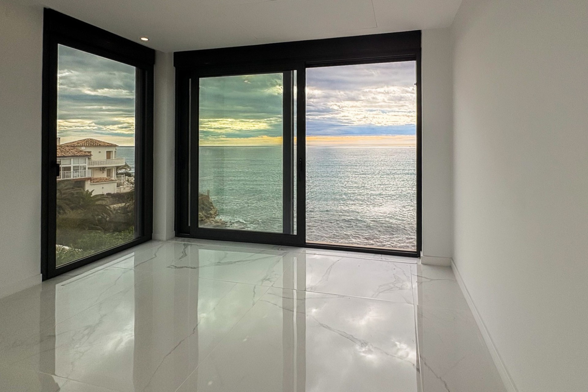 Revente - Independent villa -
El Campello - Coveta Fuma
