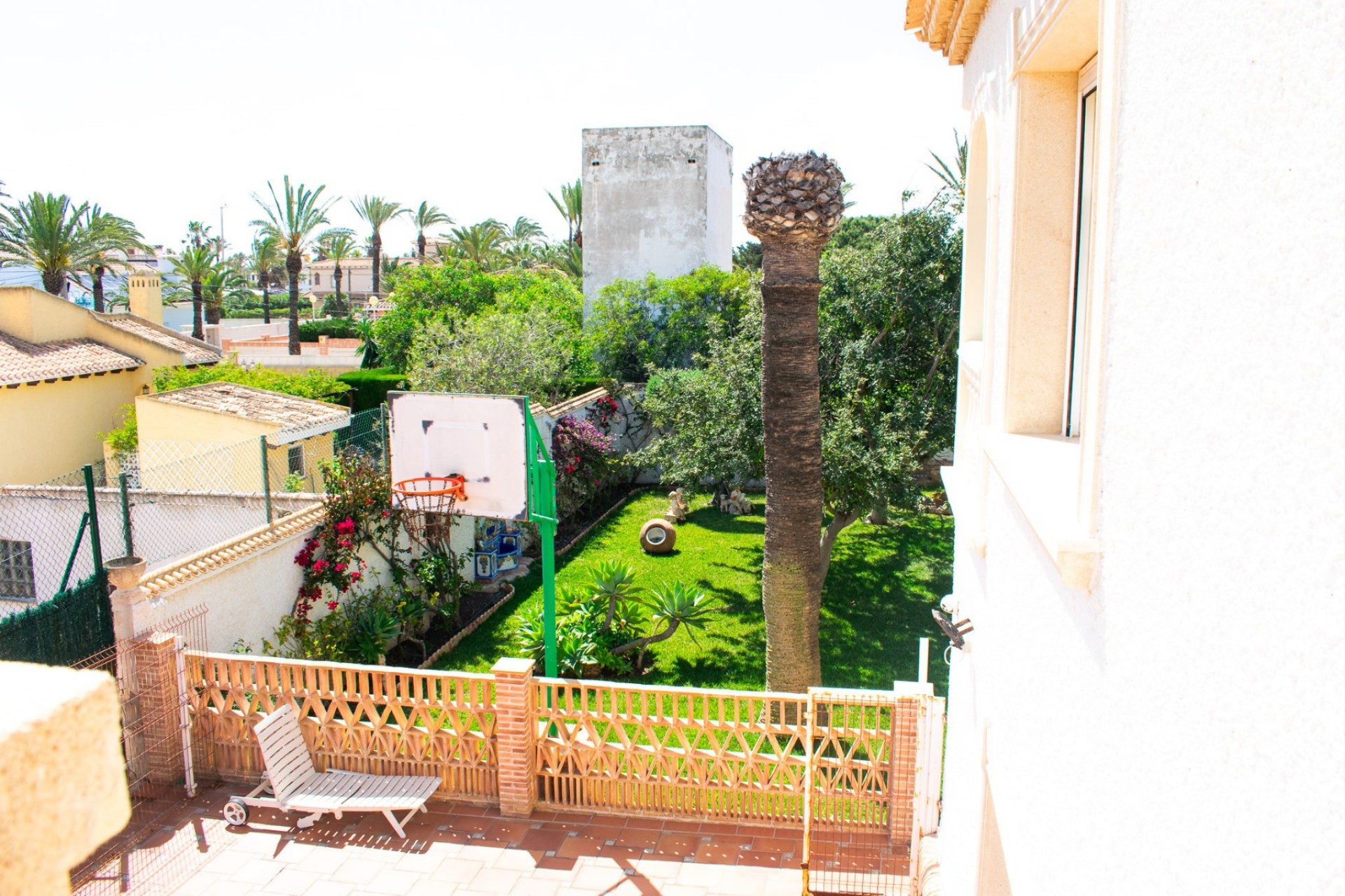 Revente - Independent villa -
Orihuela Costa - MUY CERCA DE LA PLAYA