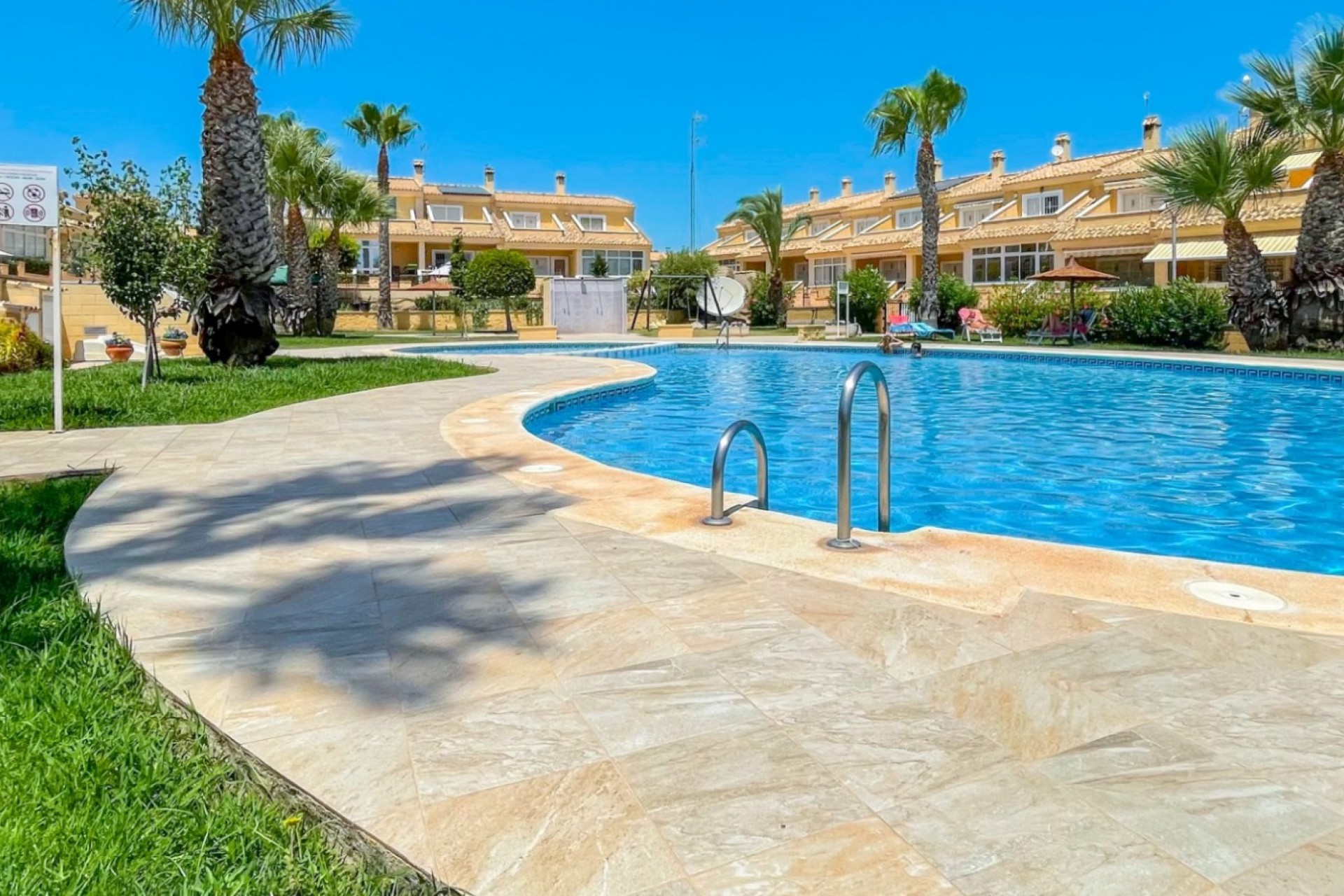 Revente - Maison de ville -
Orihuela Costa - Punta Prima