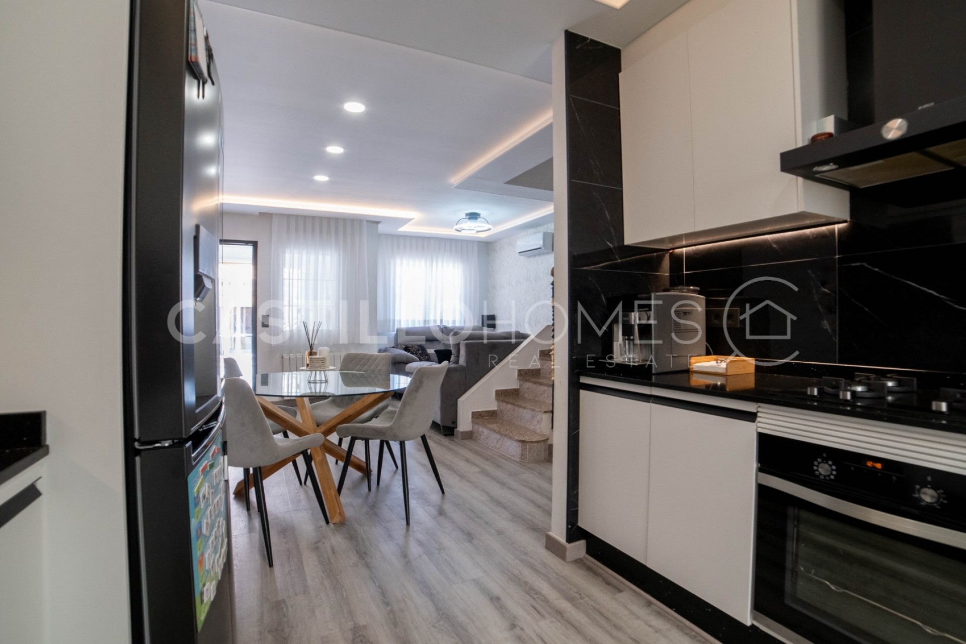 Revente - Maison de ville -
Orihuela Costa - Villamartín