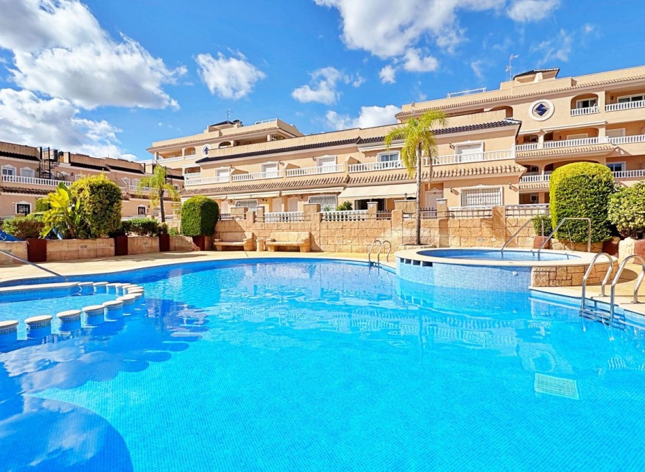 Revente - Maison de ville -
Orihuela Costa - Villamartín