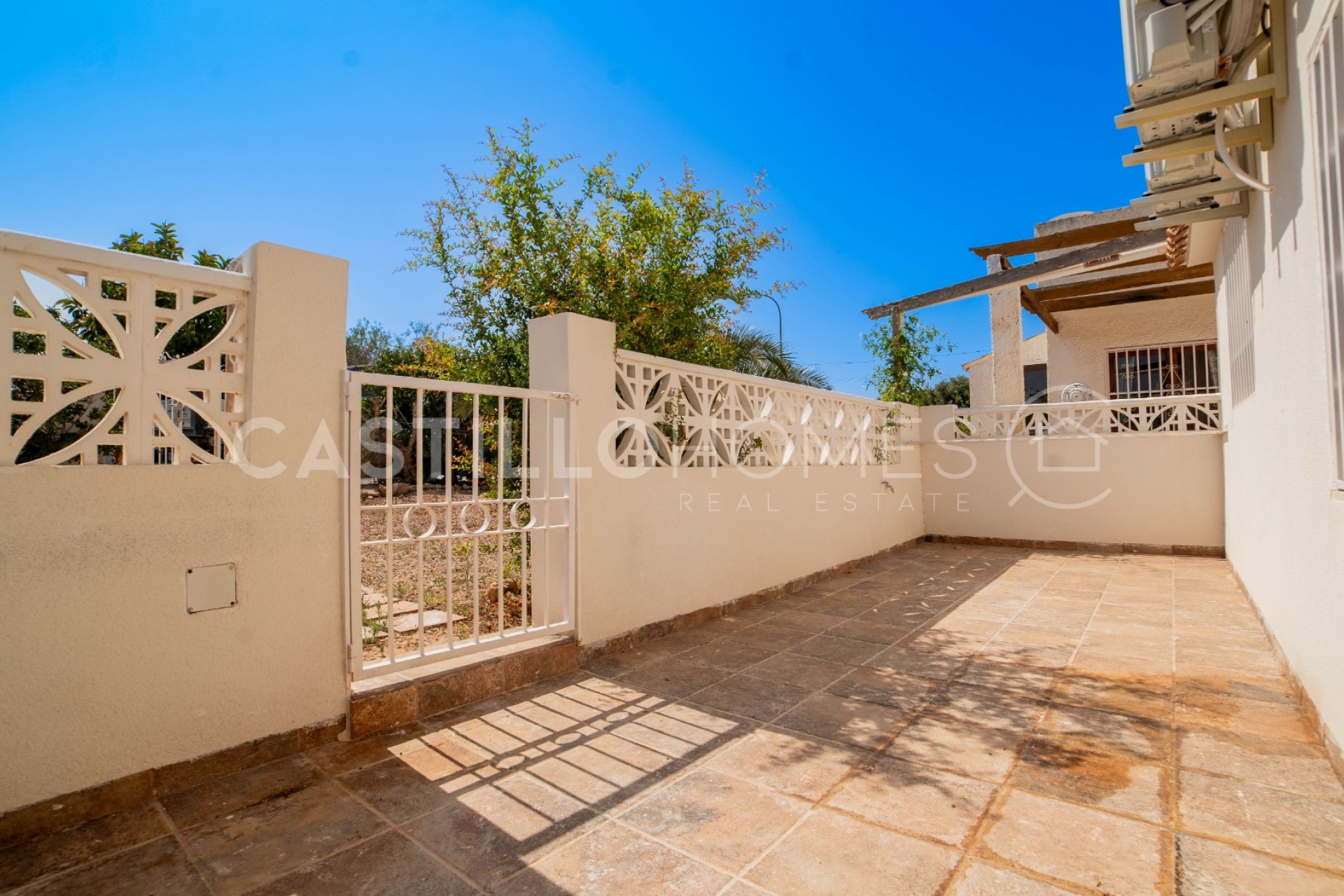 Revente - Maison de ville -
Torrevieja - El chaparral