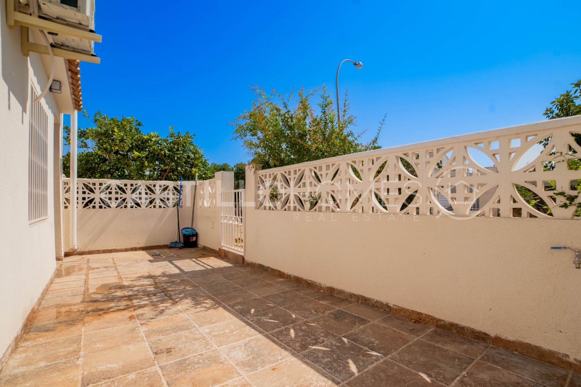 Revente - Maison de ville -
Torrevieja - El chaparral