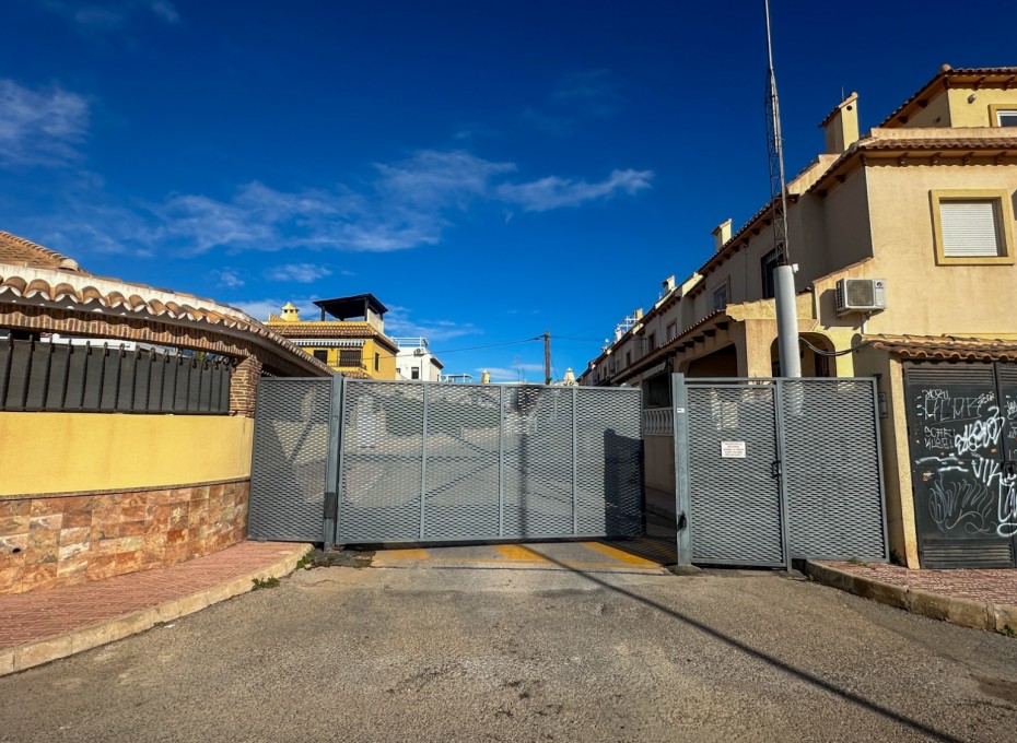 Revente - Maison de ville -
Torrevieja - Nueva Torrevieja