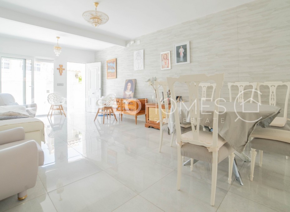 Revente - Maison de ville -
Torrevieja - Urb. Rosaleda