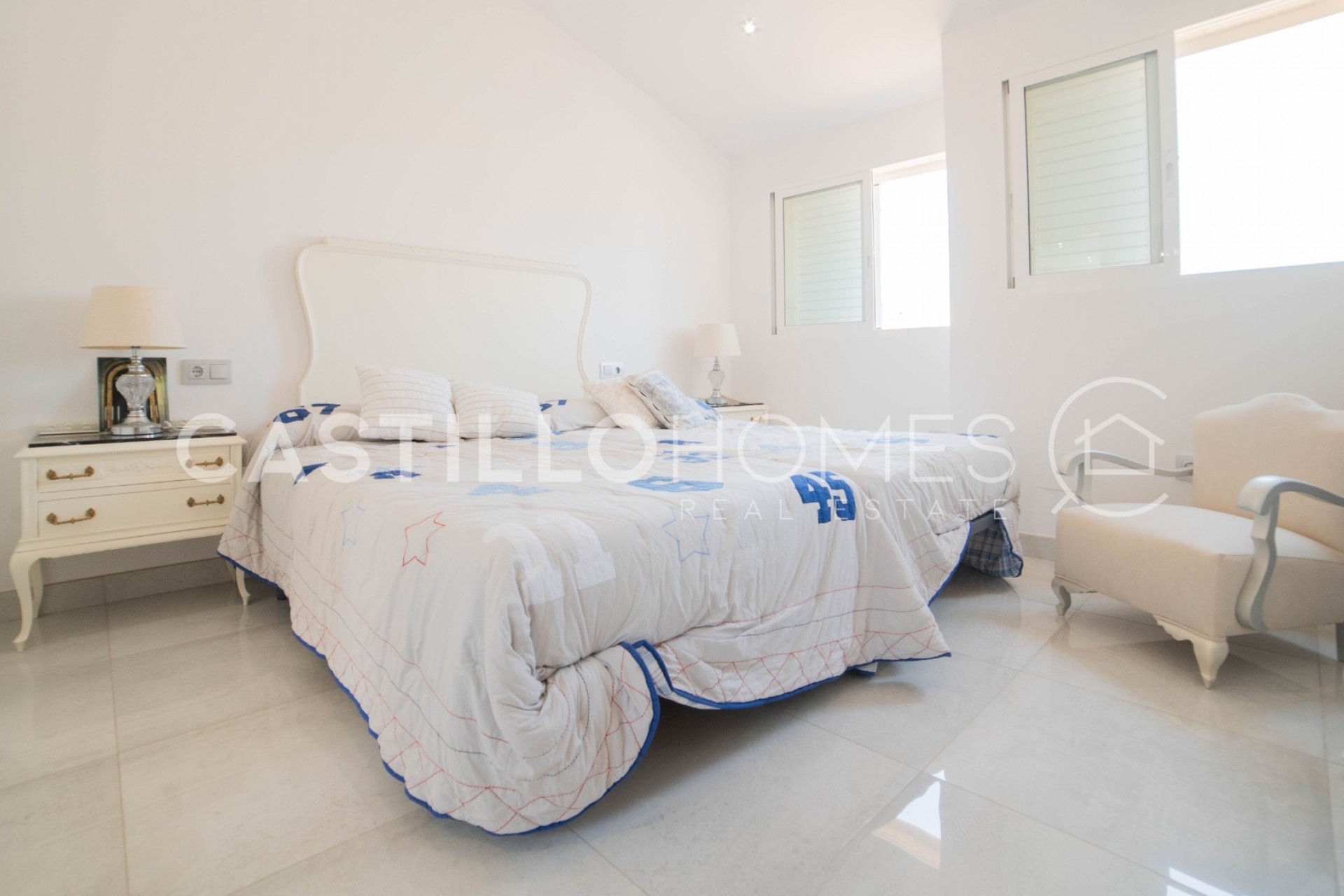 Revente - Maison de ville -
Torrevieja - Urb. Rosaleda