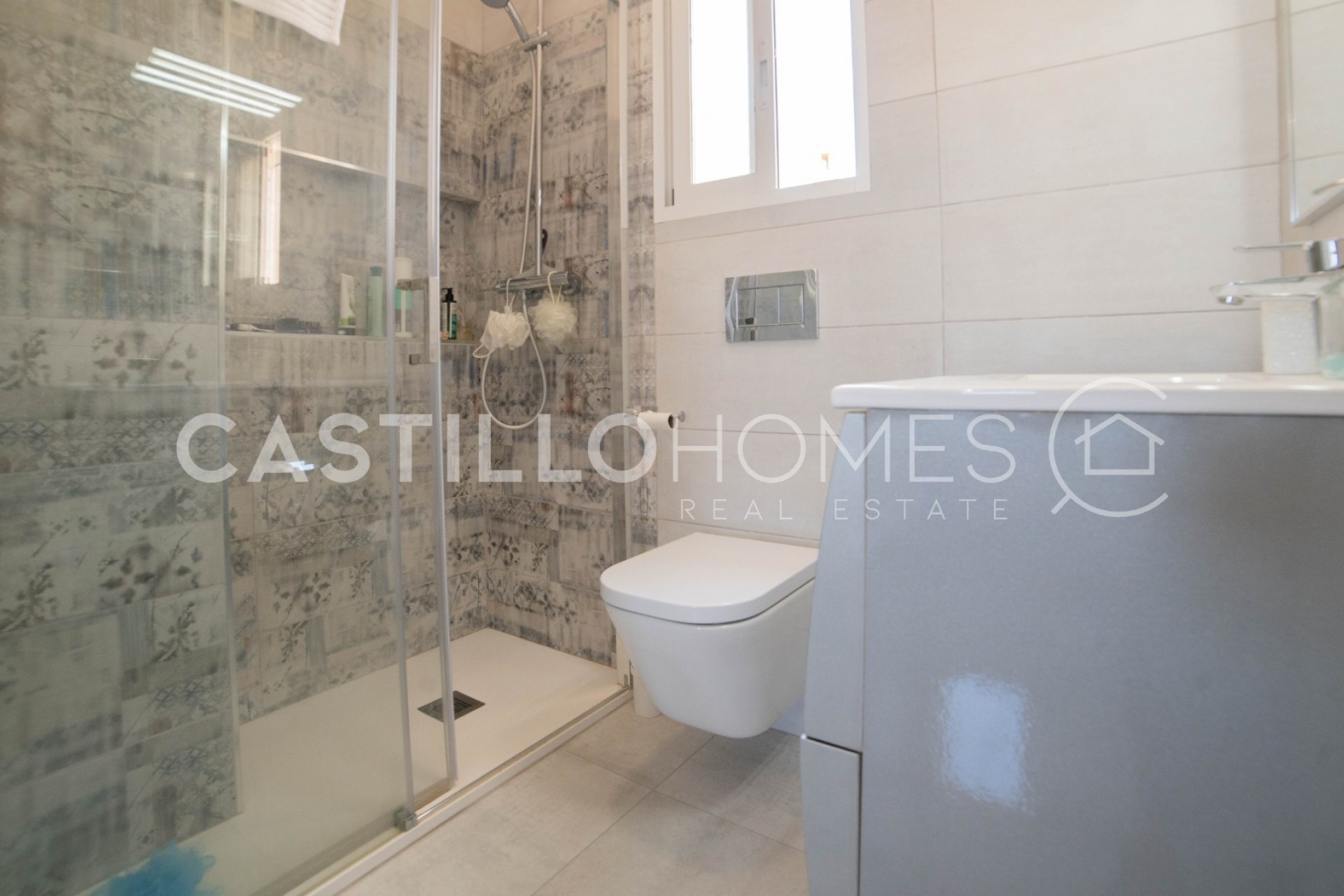 Revente - Maison de ville -
Torrevieja - Urb. Rosaleda