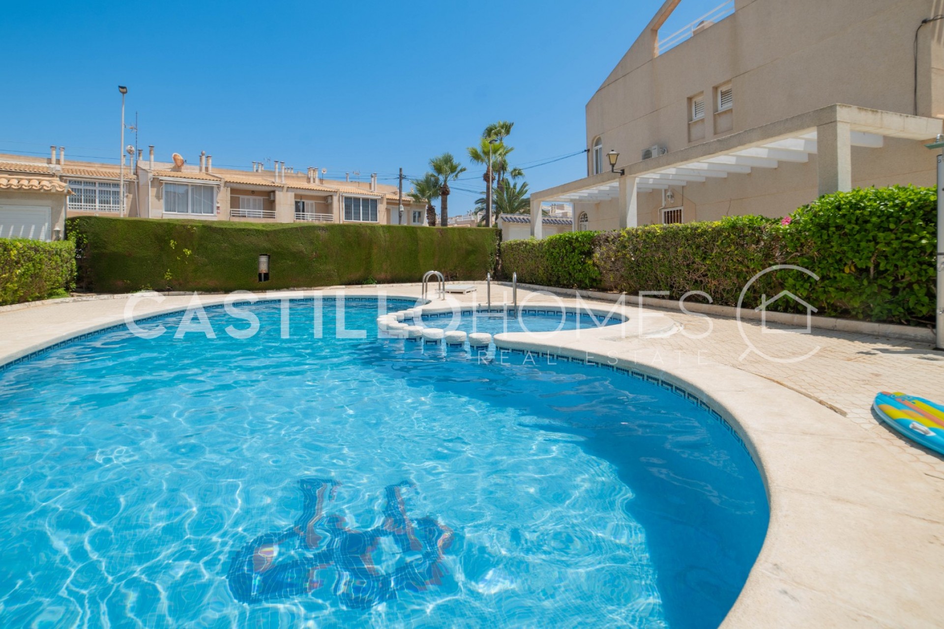 Revente - Maison de ville -
Torrevieja - Urb. Rosaleda