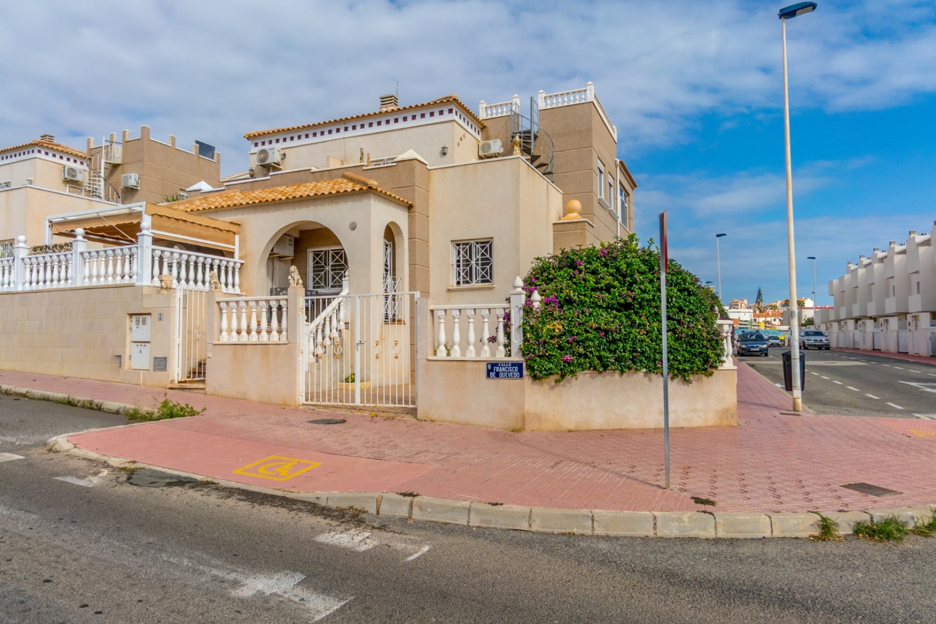 Revente - Maison de ville -
Torrevieja